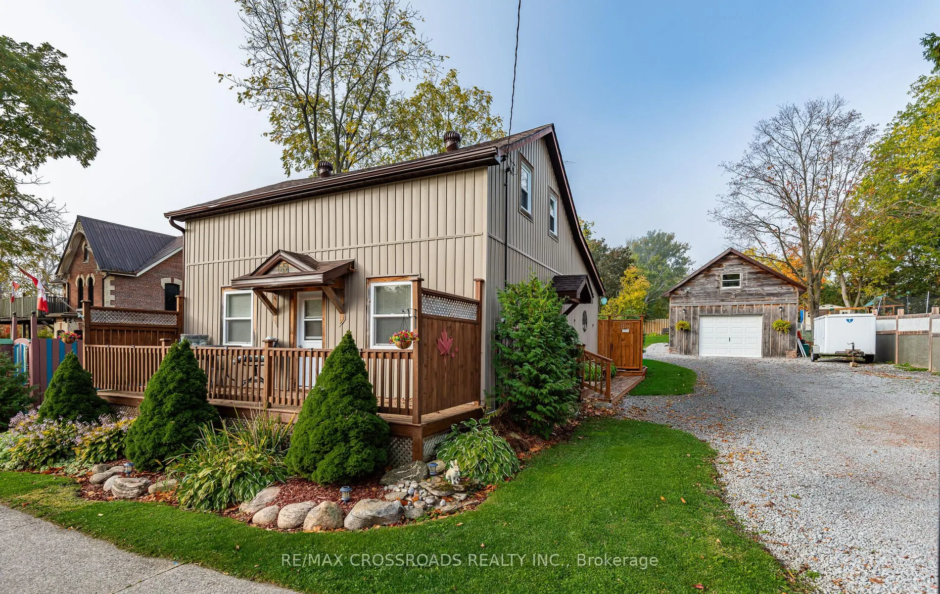 55 Laidlaw Street S
