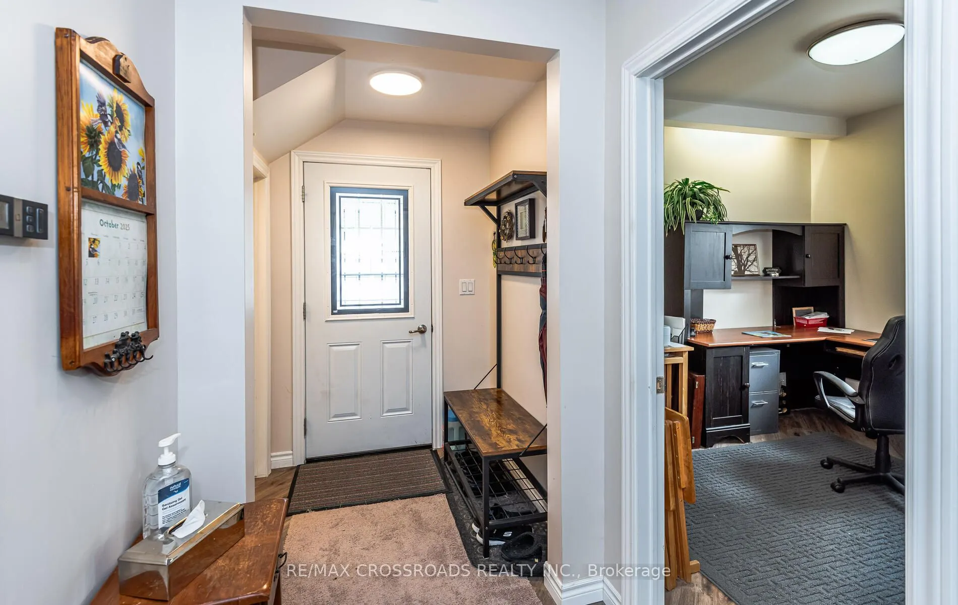 55 Laidlaw Street S
