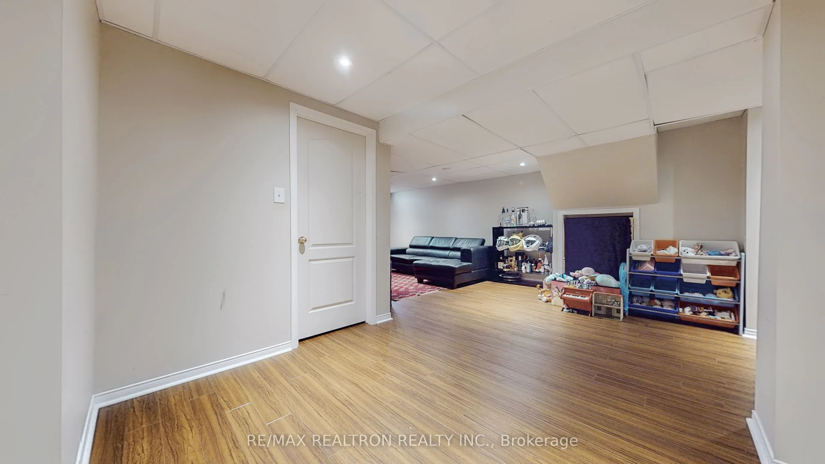 4 Birdsong Street
