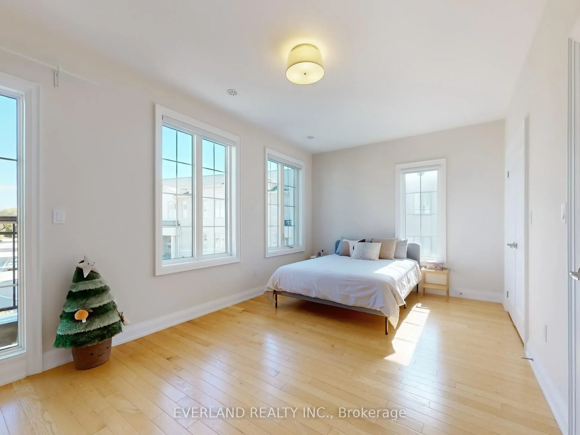 5 Point Pelee Lane