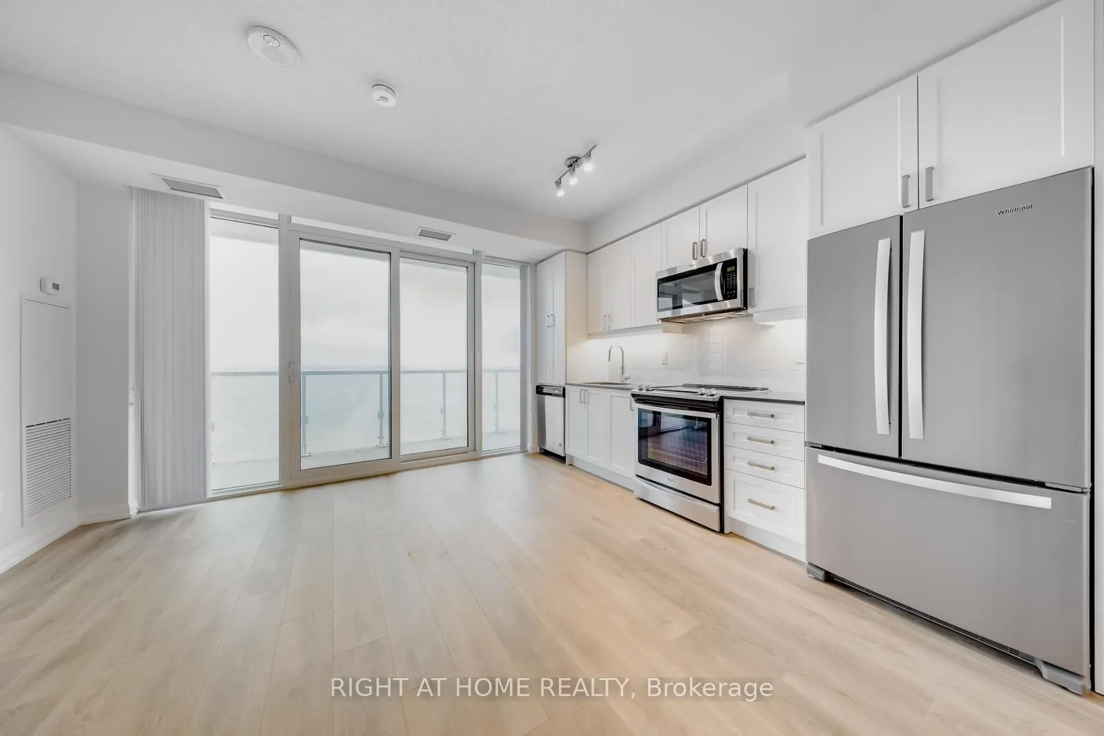 7895 Jane St Street, #2513