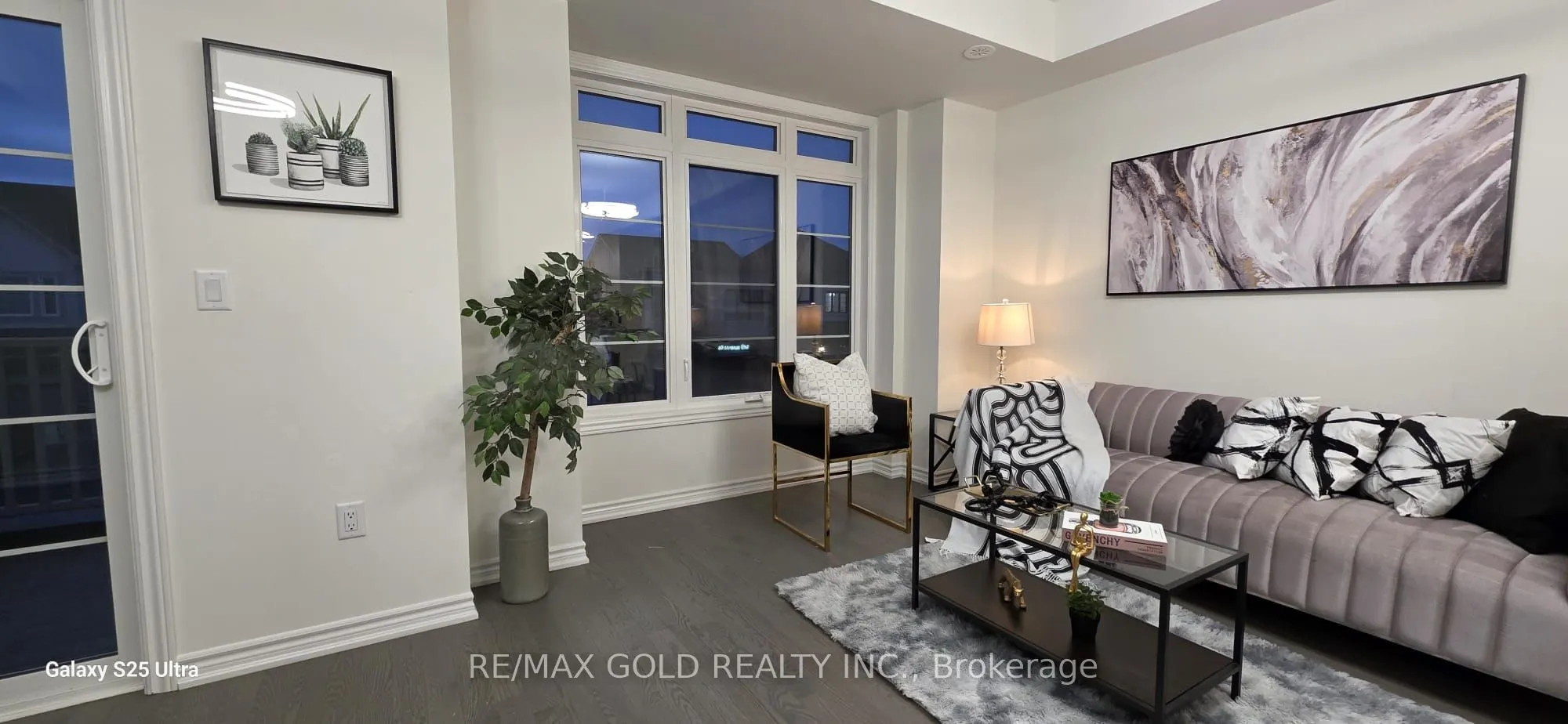 47 Montrose Boulevard