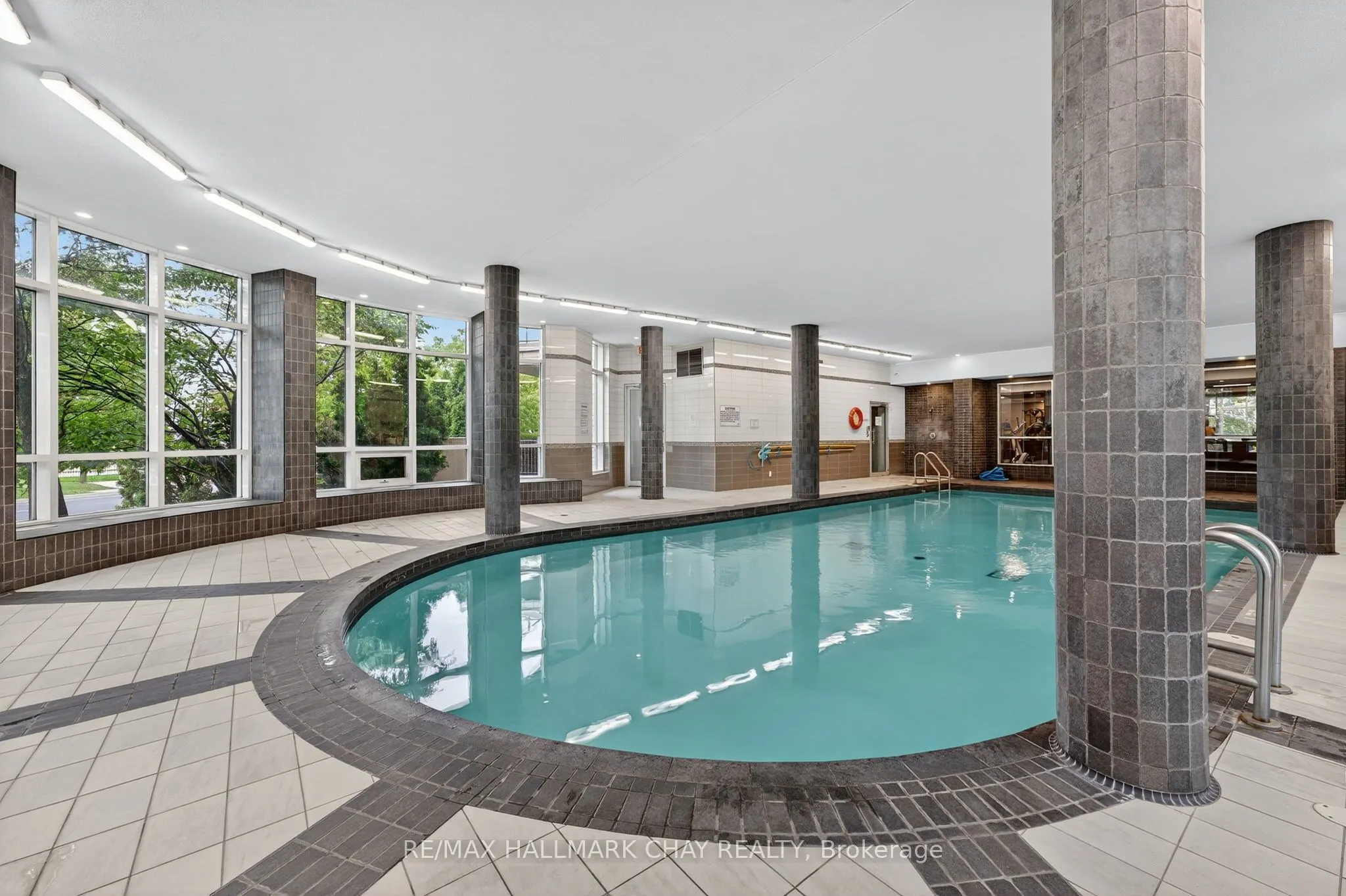 60 South Town Centre Boulevard, #819