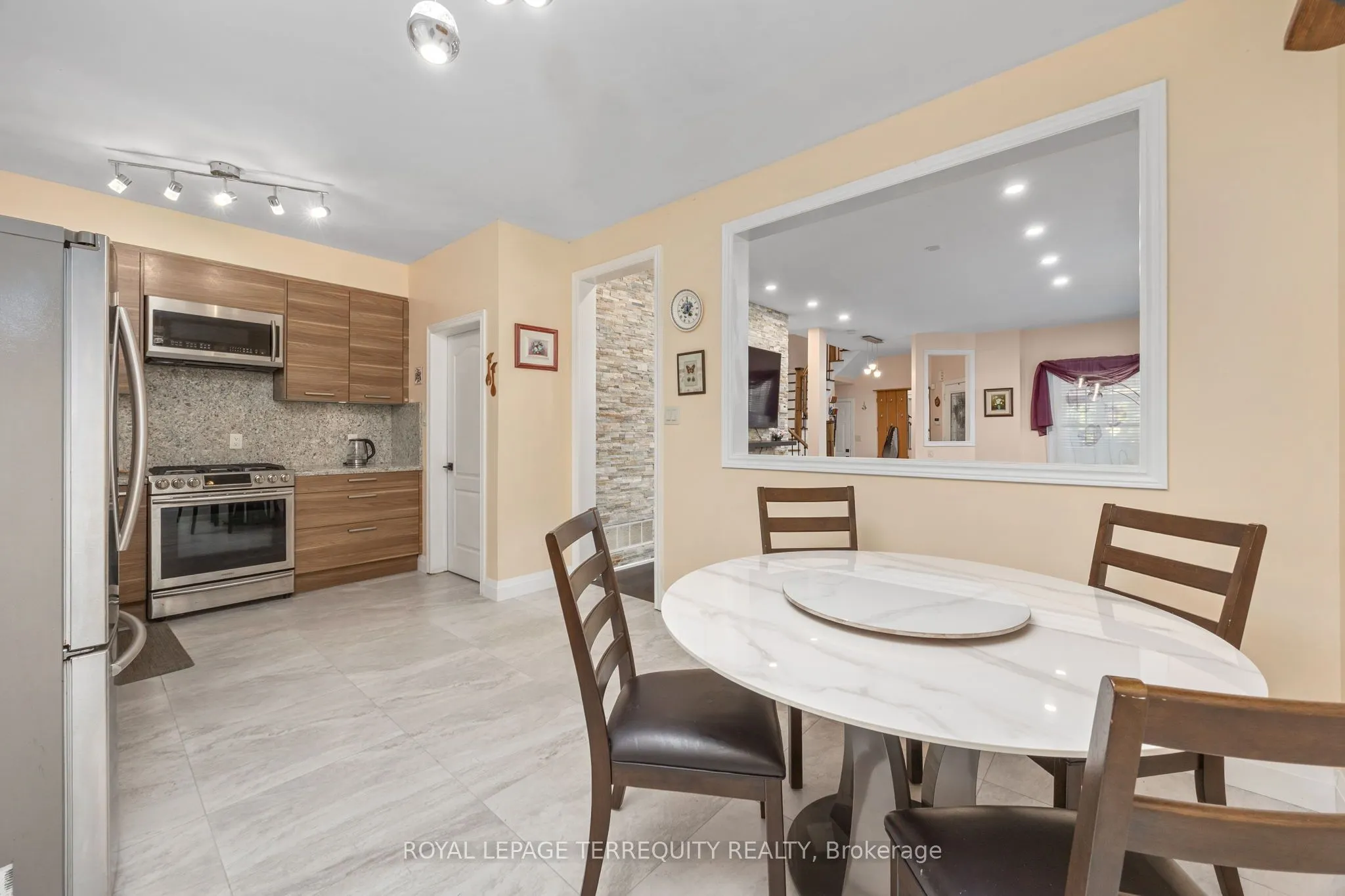 111 English Oak Drive