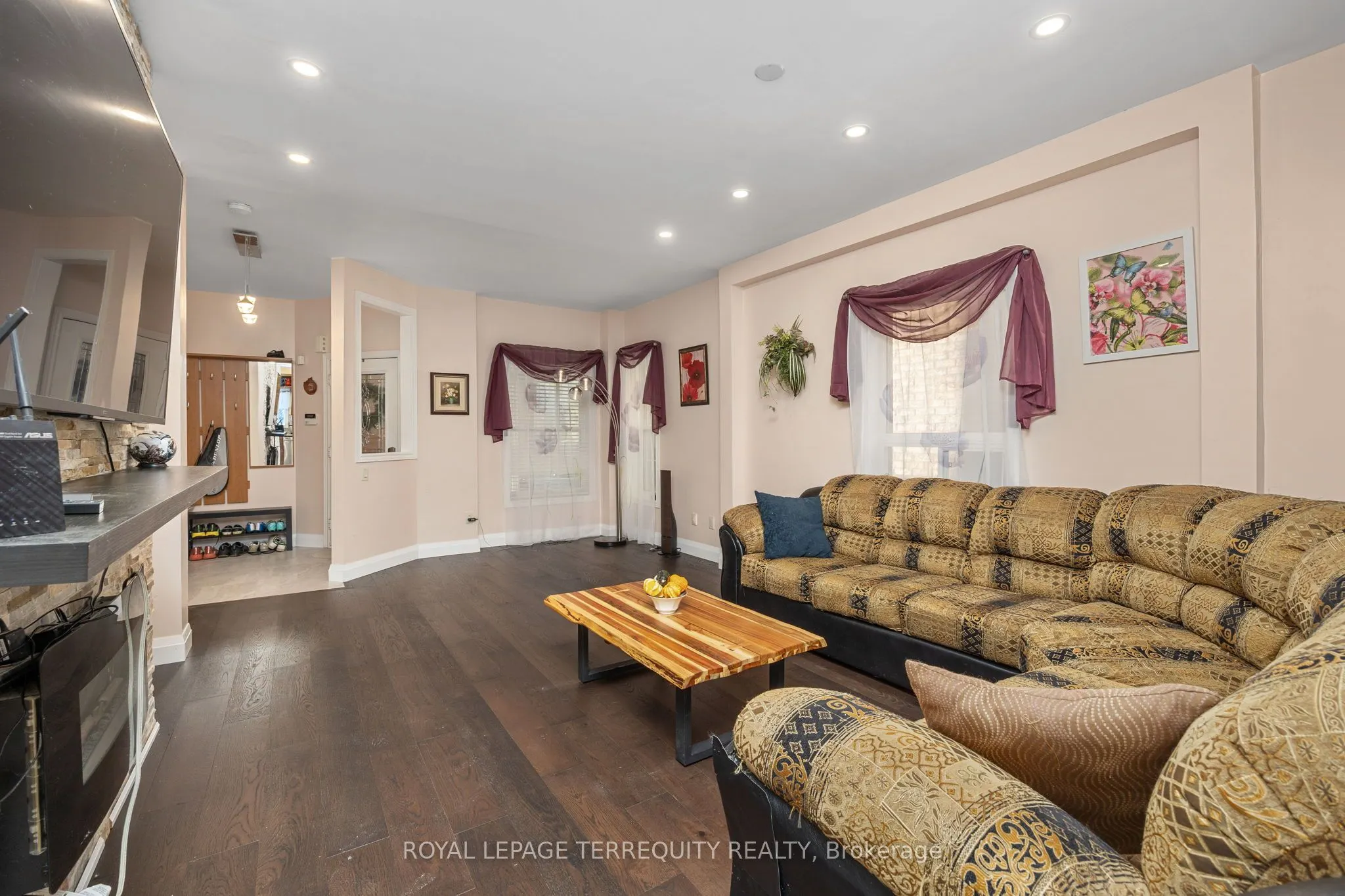 111 English Oak Drive