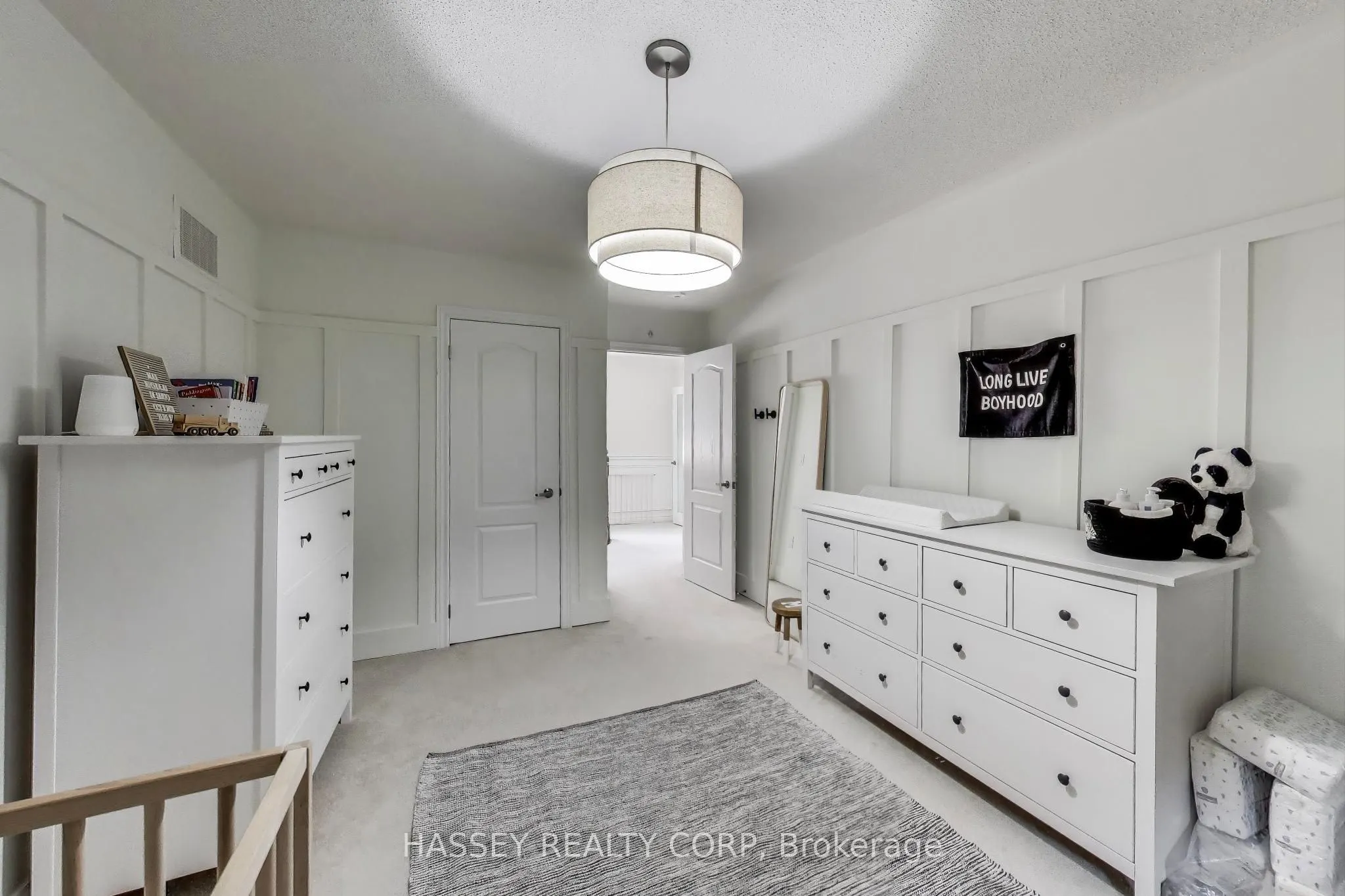 852 Elvidge Trail