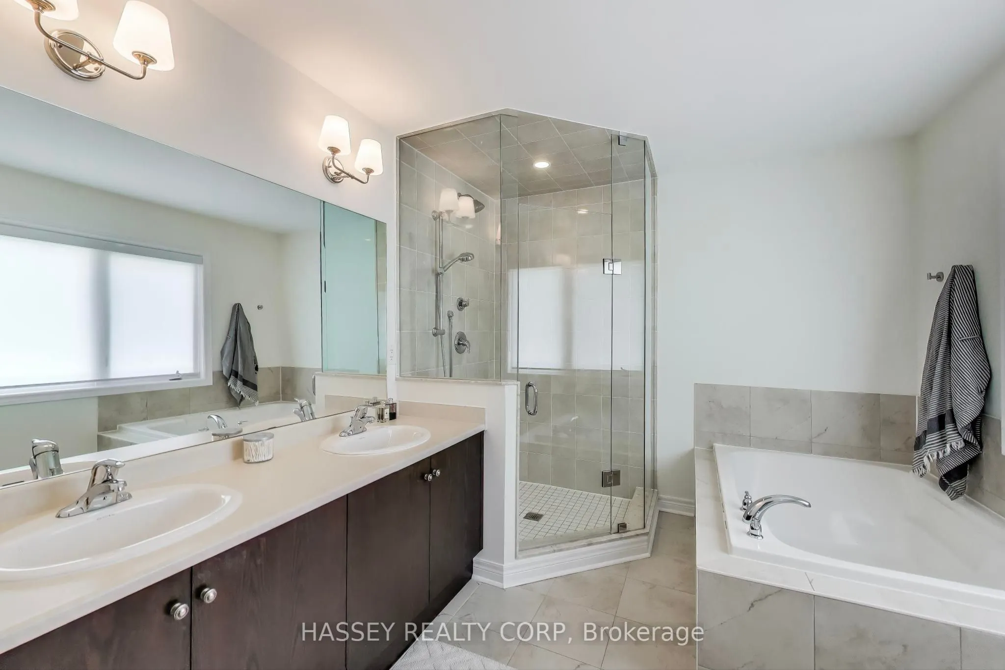 852 Elvidge Trail