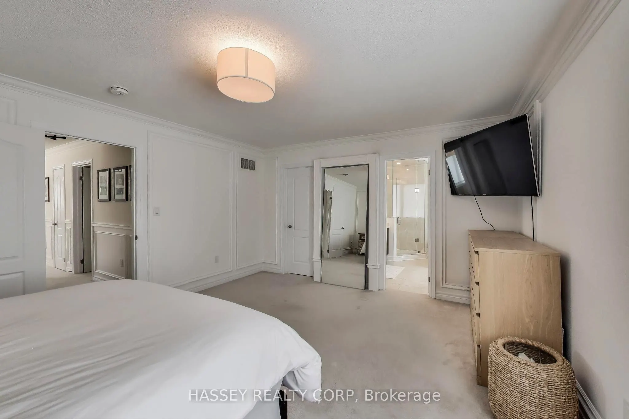 852 Elvidge Trail