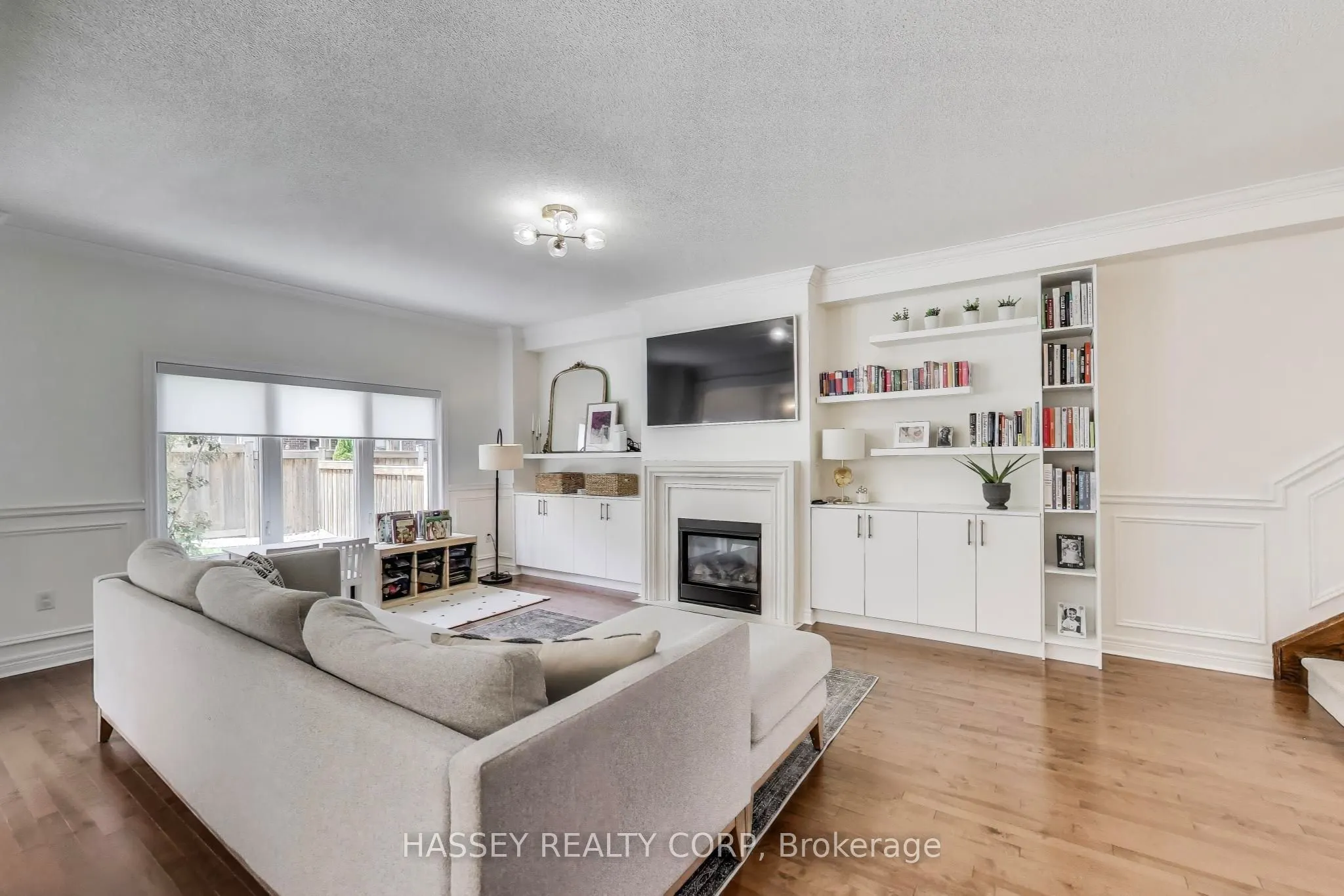852 Elvidge Trail