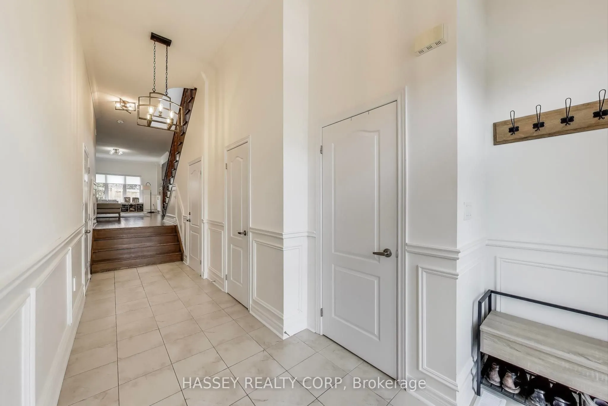852 Elvidge Trail