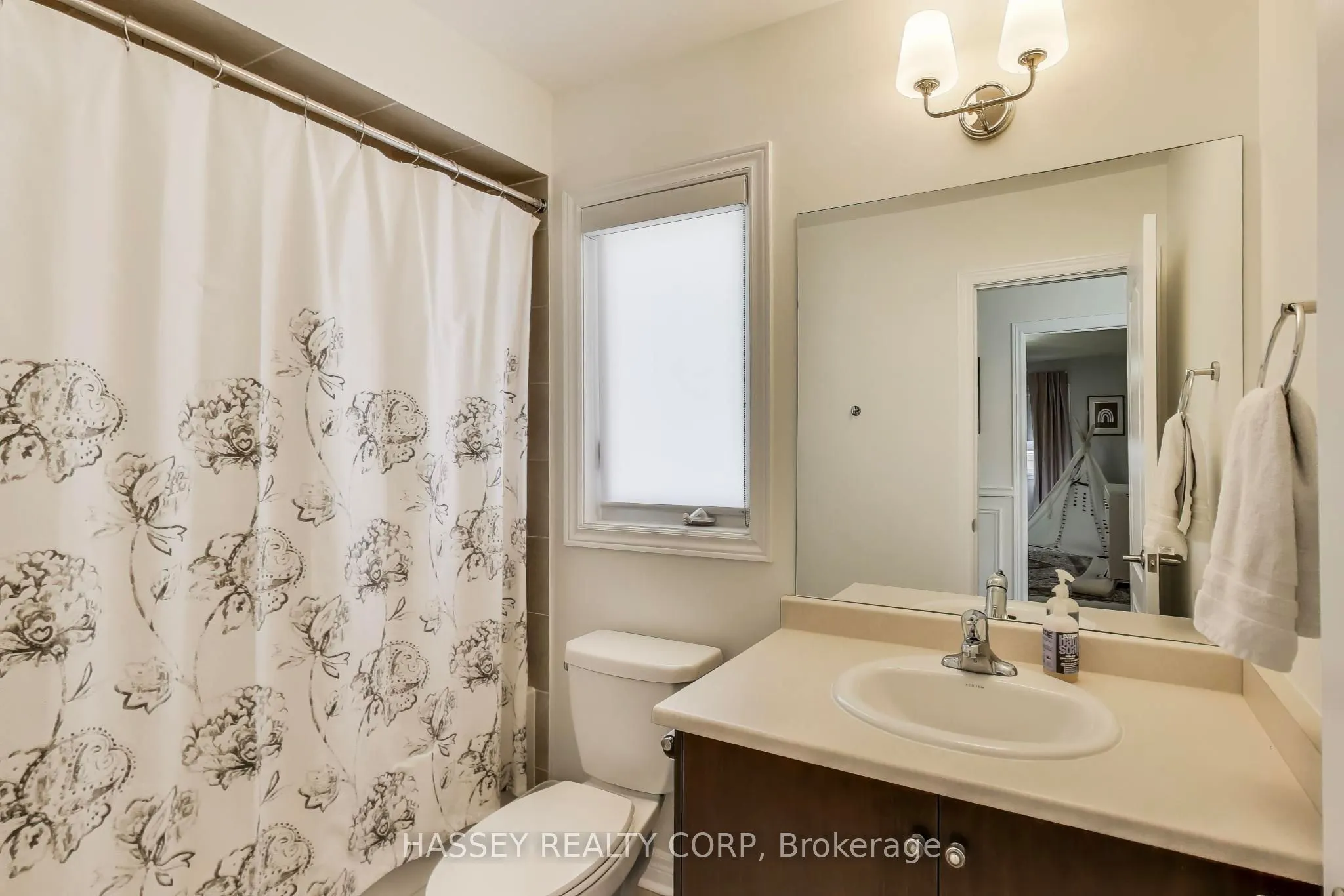 852 Elvidge Trail