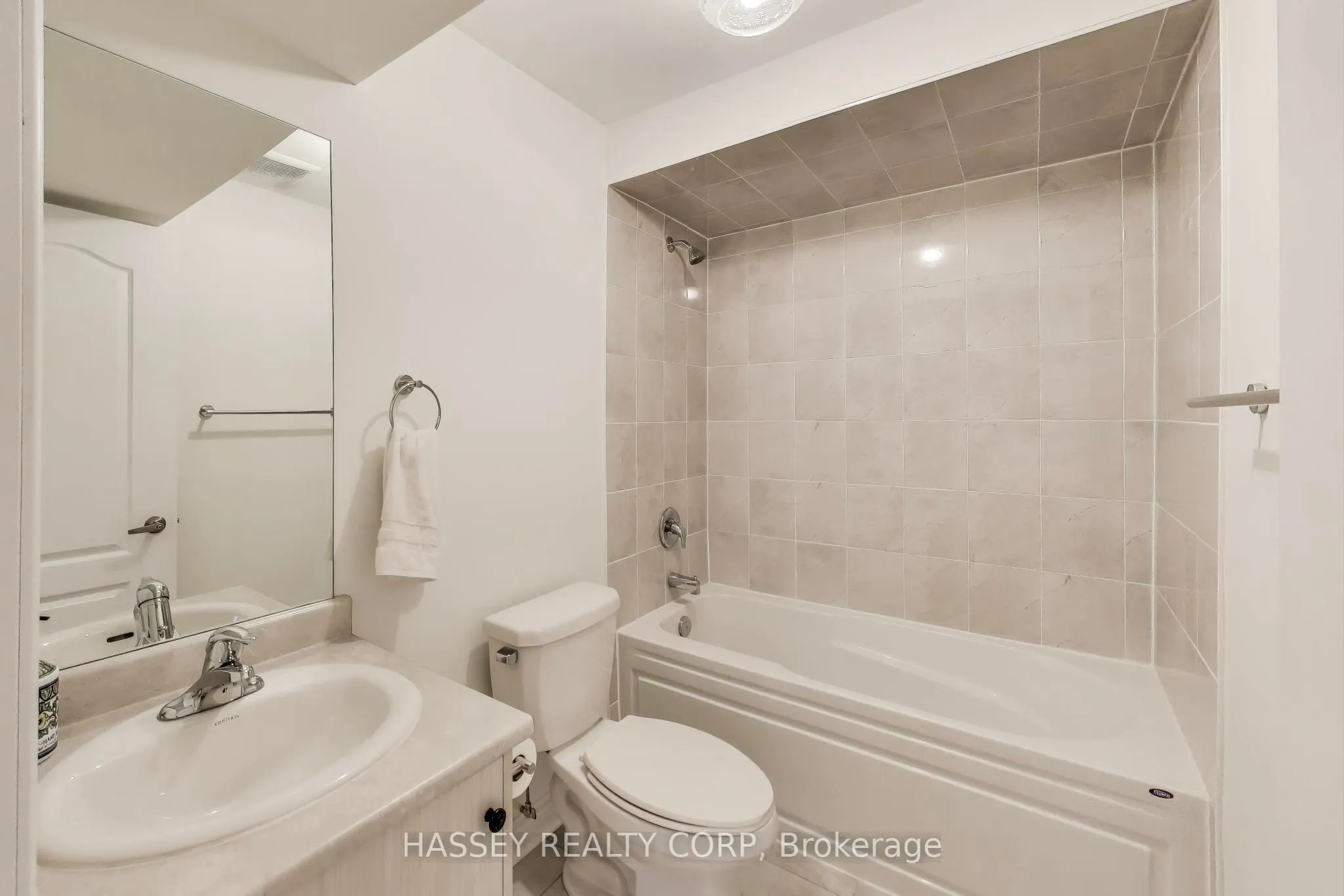 852 Elvidge Trail