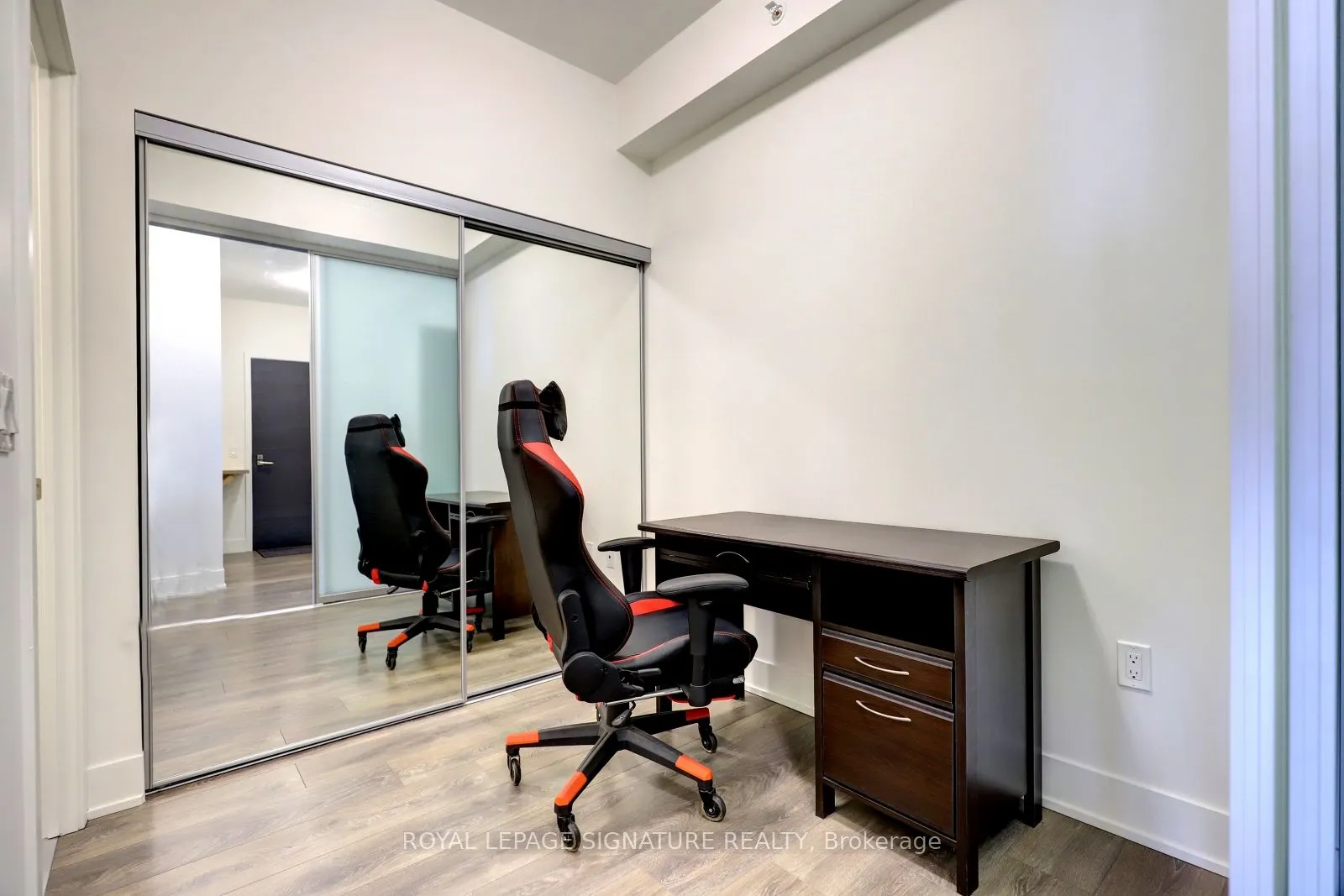 2916 Hwy 7, #2105