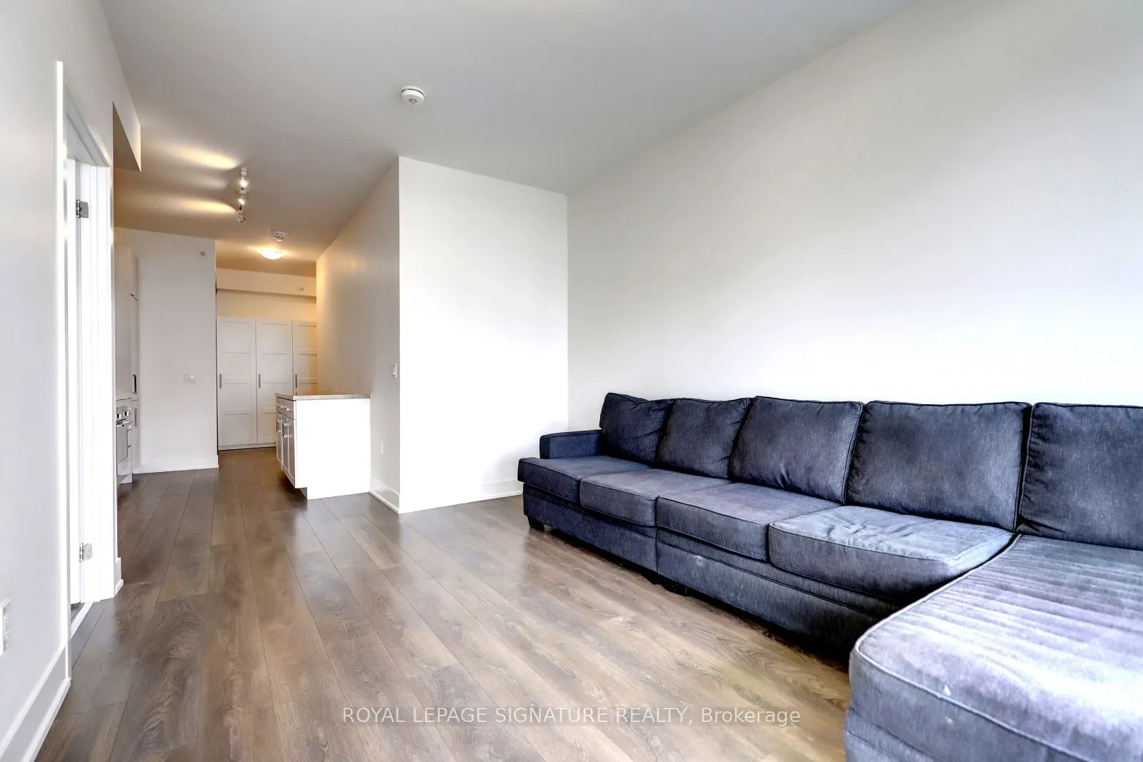 2916 Hwy 7, #2105