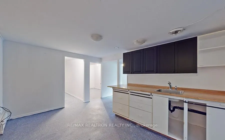 20201 Yonge Street