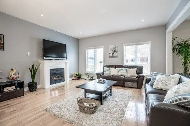 66 Carnoustie Crescent