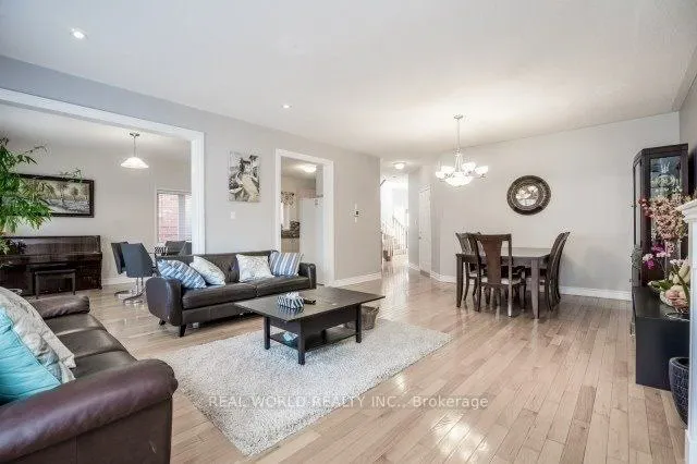 66 Carnoustie Crescent