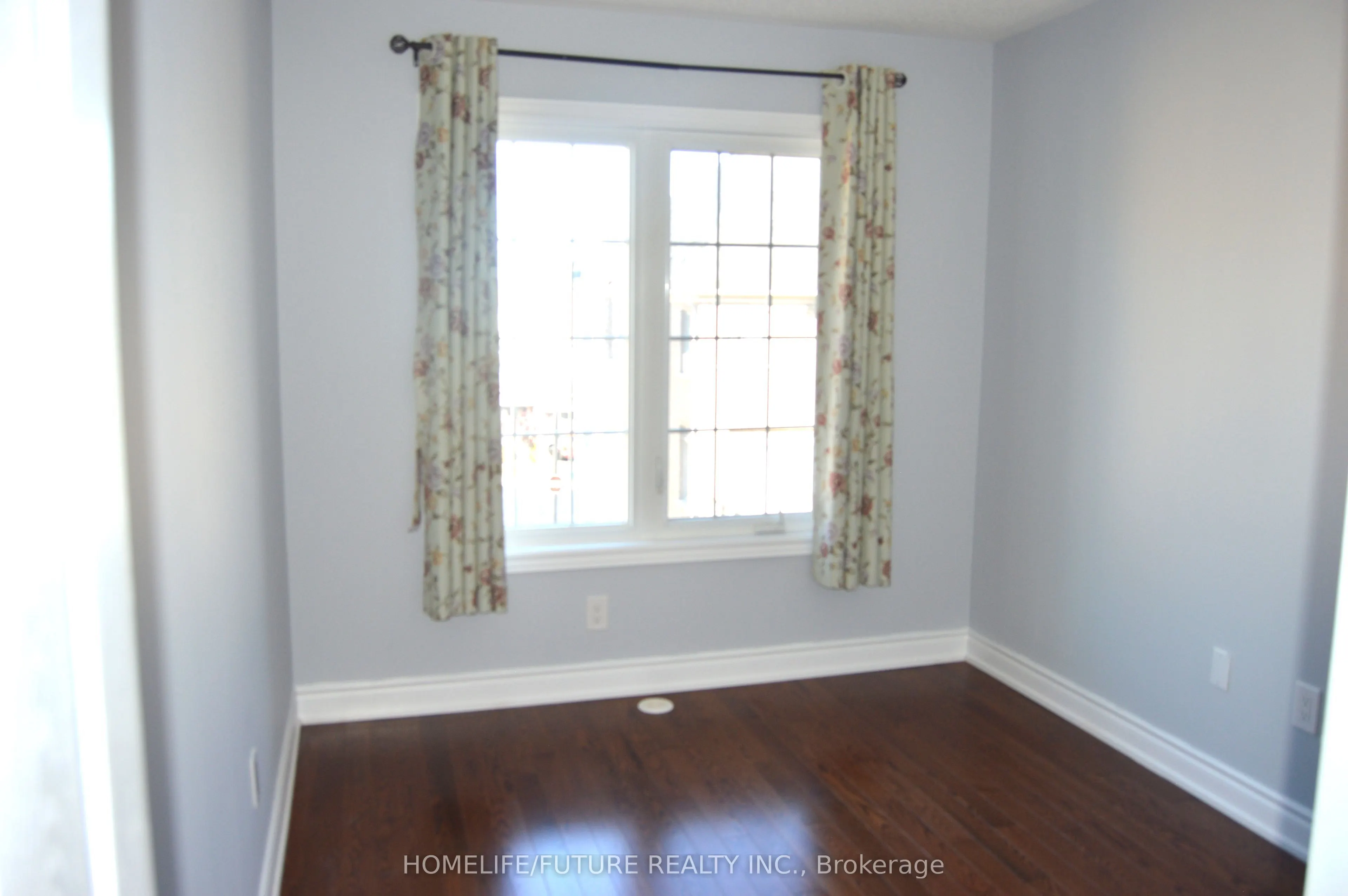 15 Sharbot Lane