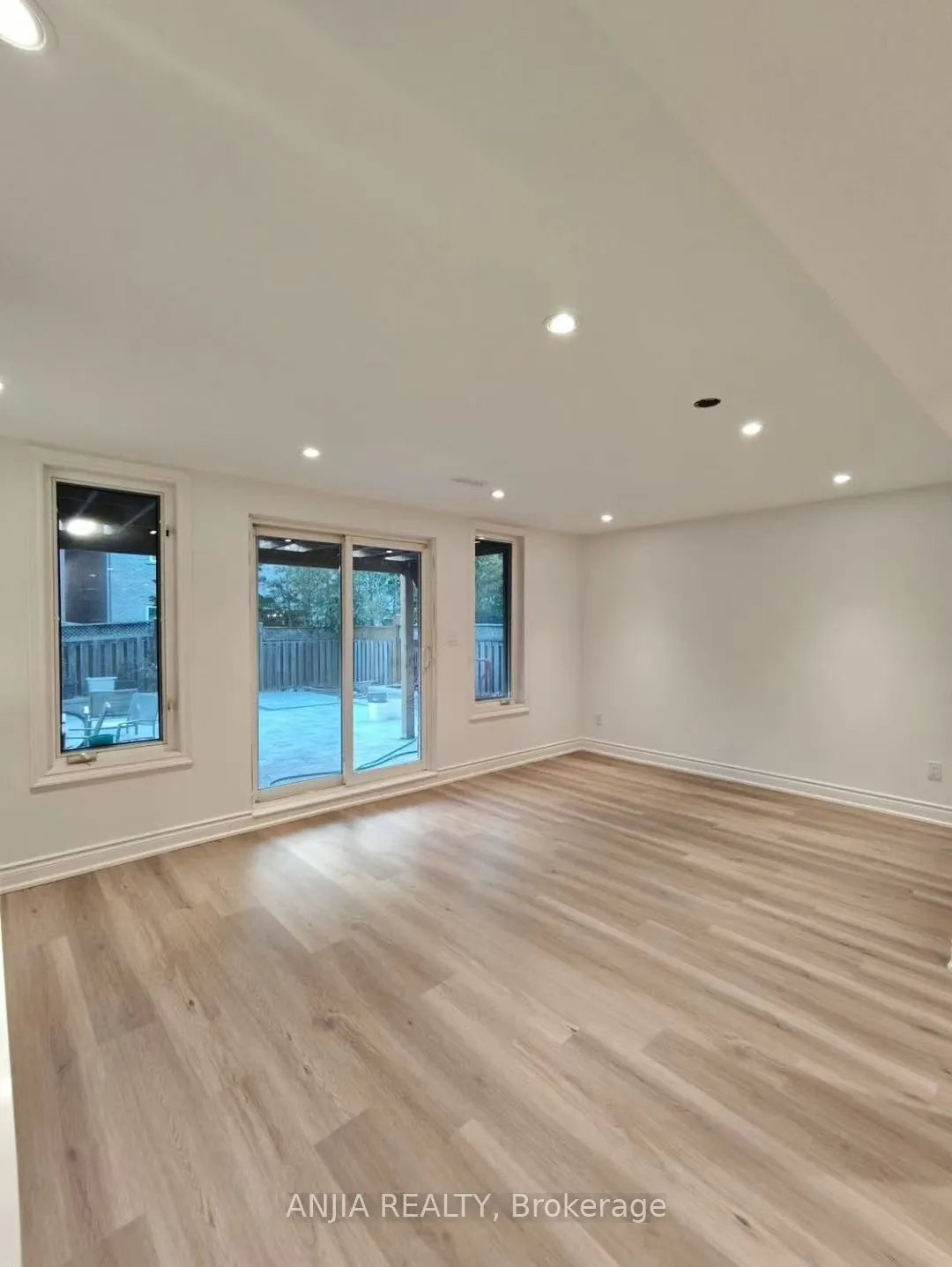 36 Sharon Lee Drive, #Basement