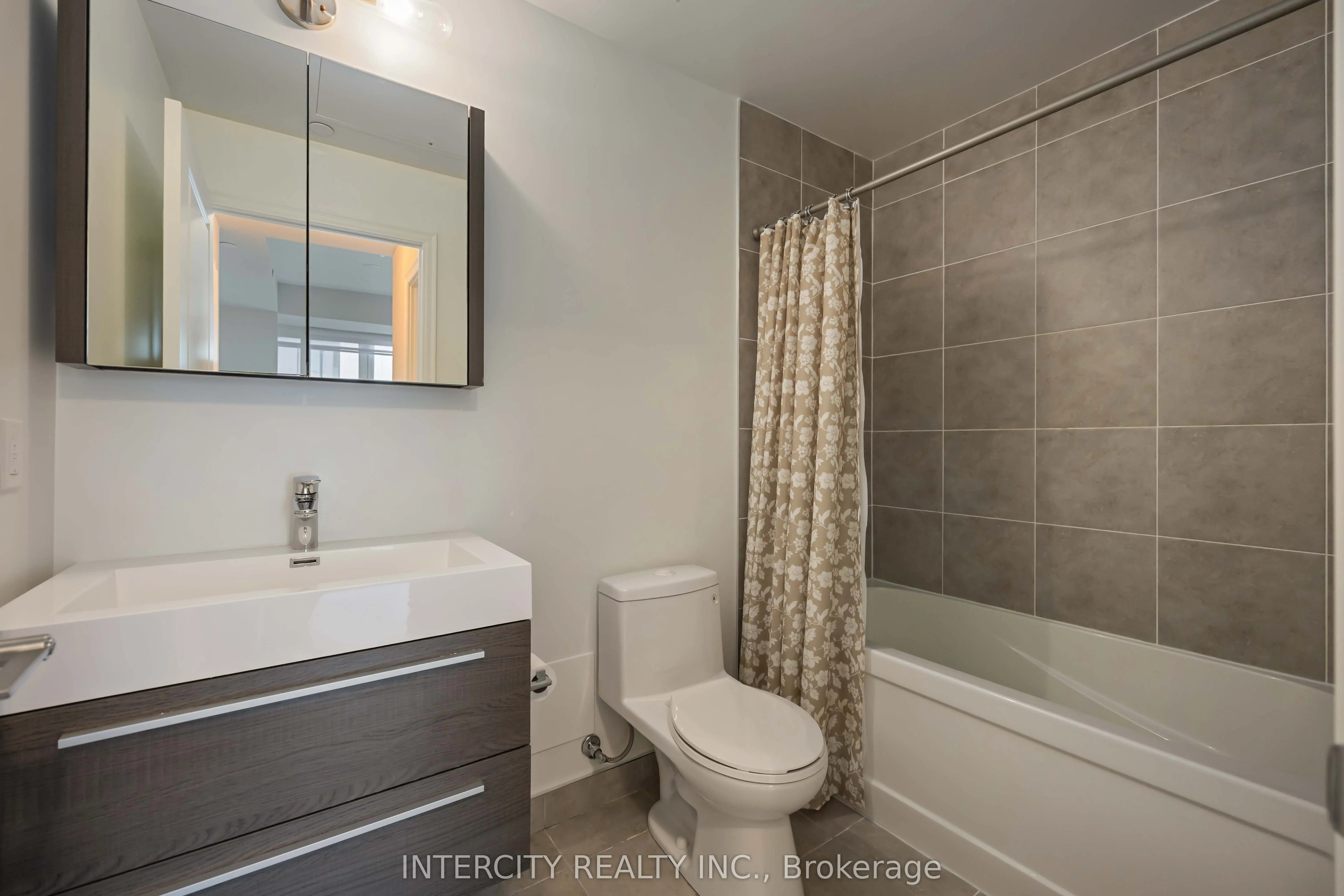10 Rouge Valley Drive, #802