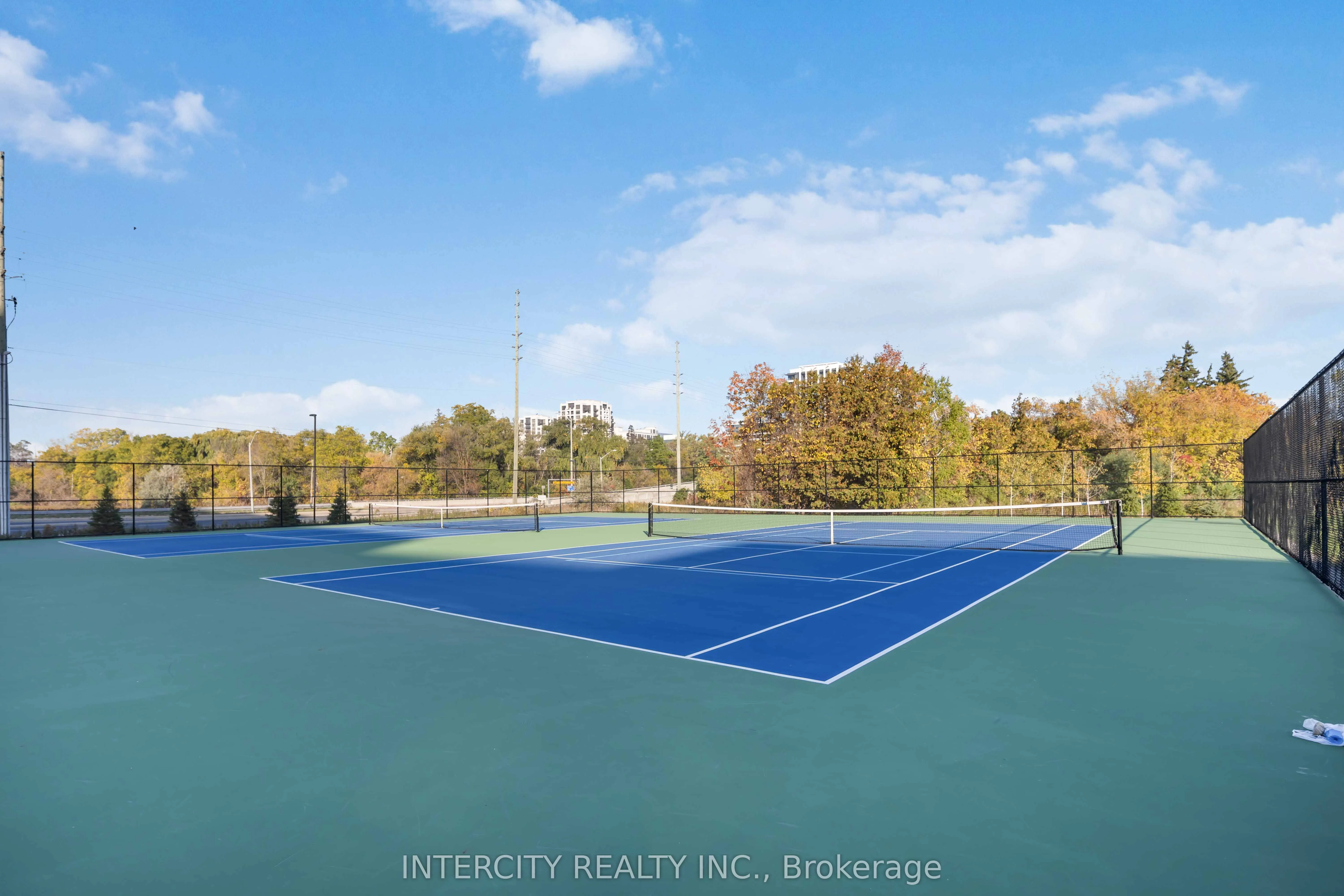 10 Rouge Valley Drive, #802
