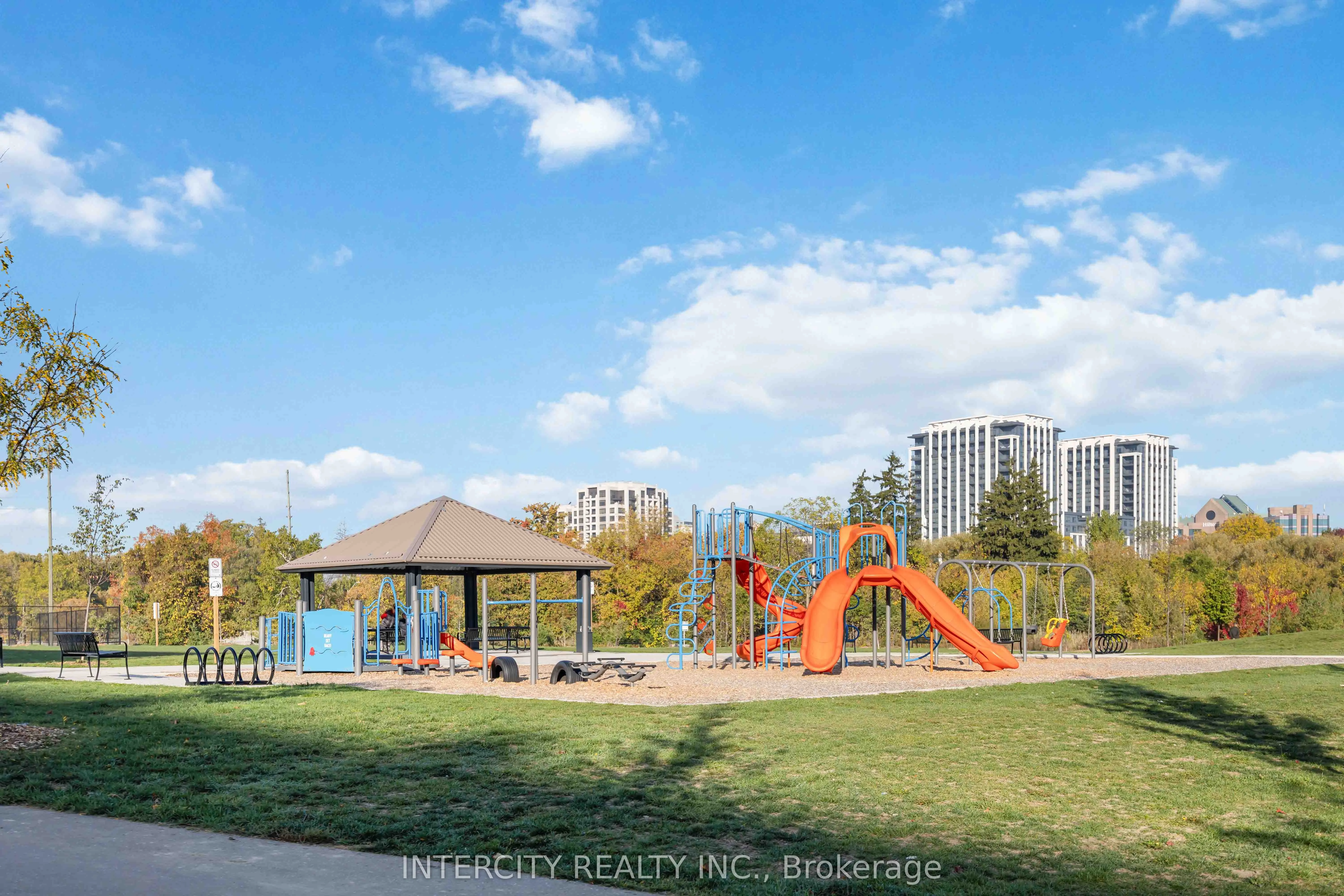 10 Rouge Valley Drive, #802