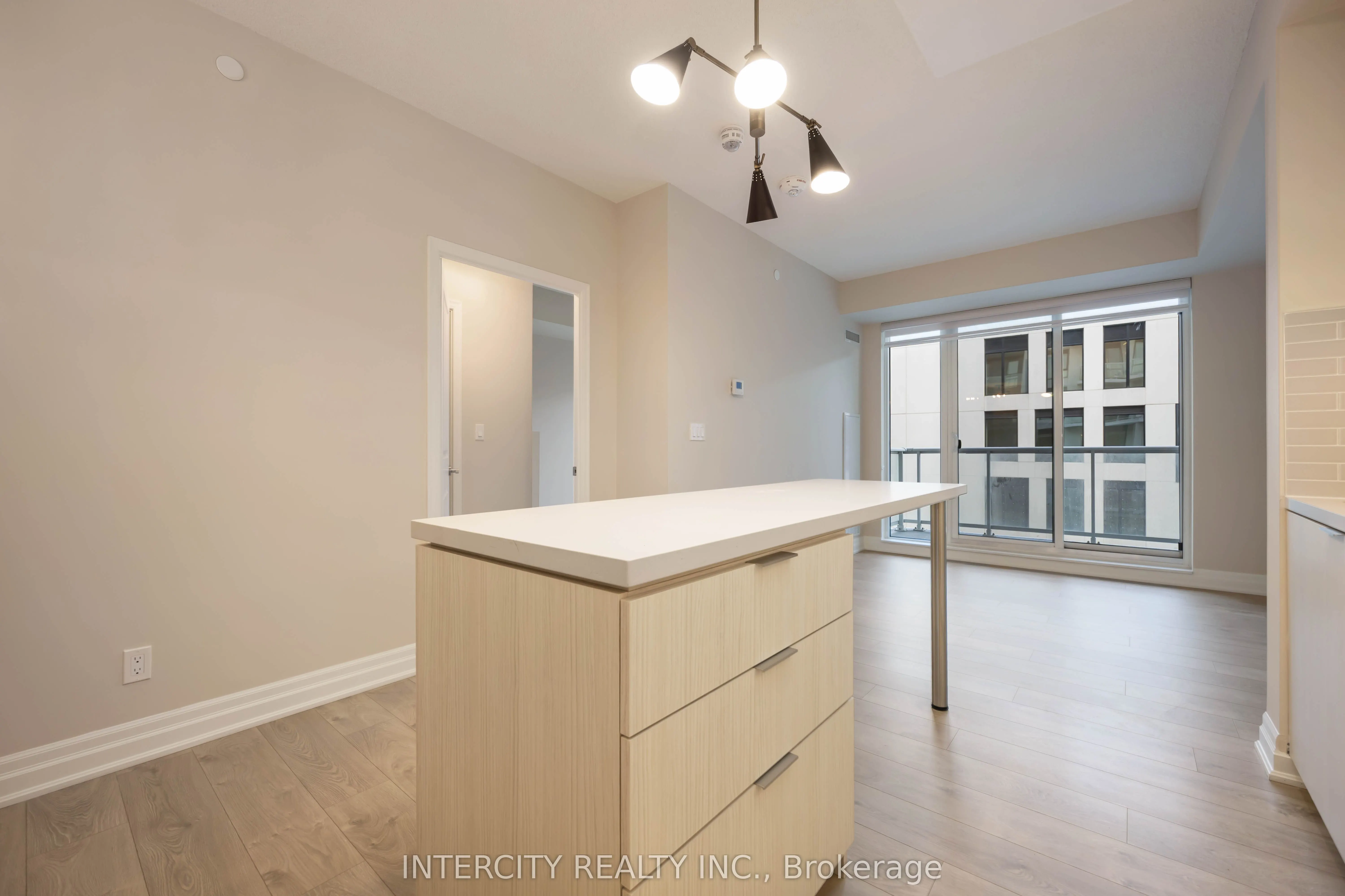 10 Rouge Valley Drive, #802