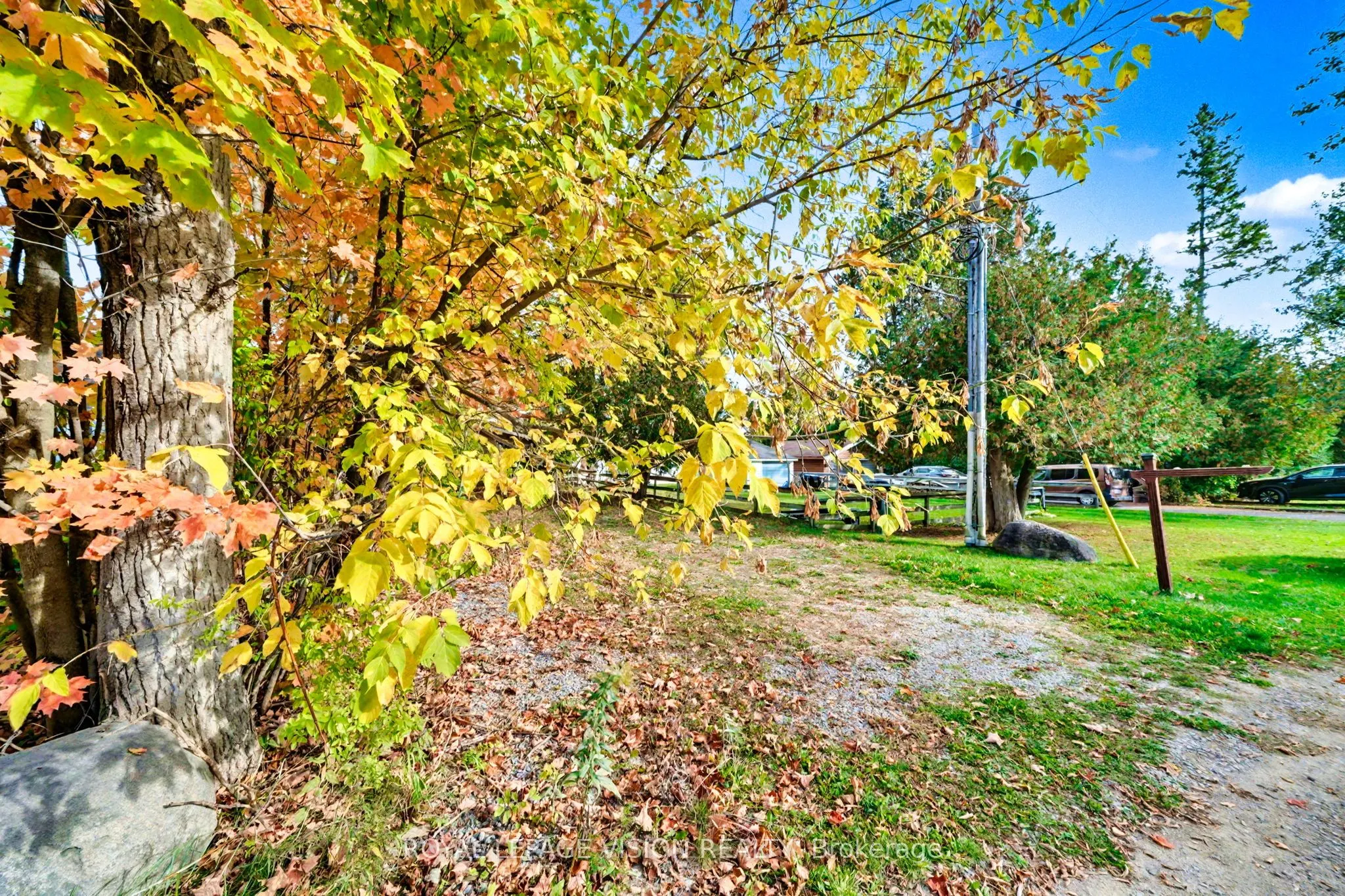 3595 Glenhaven Beach Road