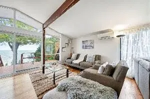 3595 Glenhaven Beach Road