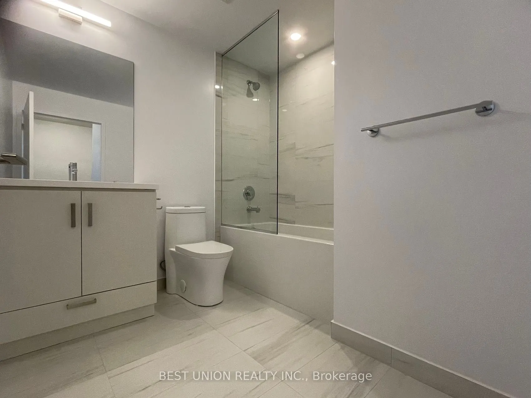 38 Honeycrisp Crescent, #1715