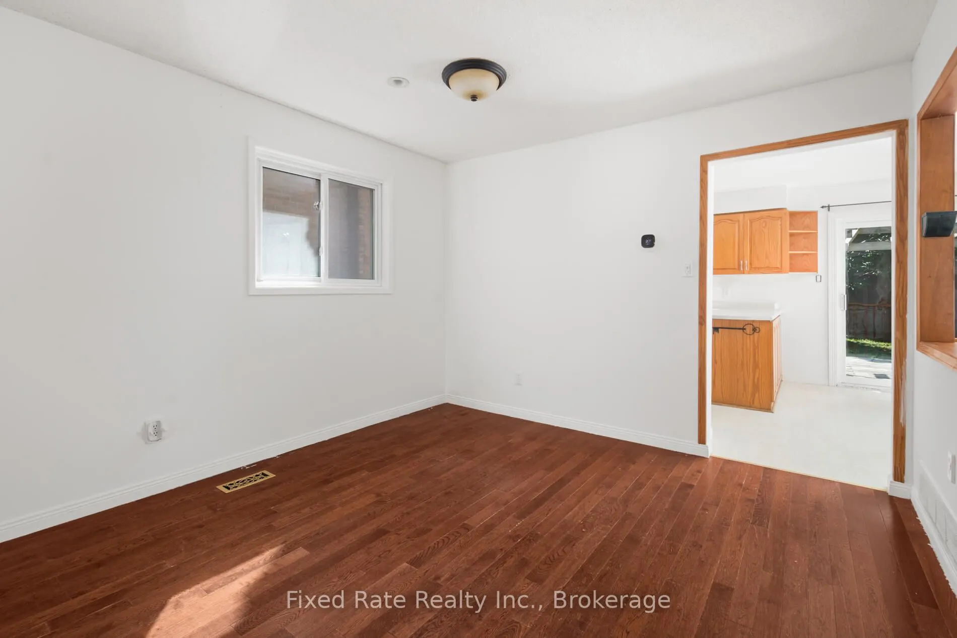 370 Selby Crescent