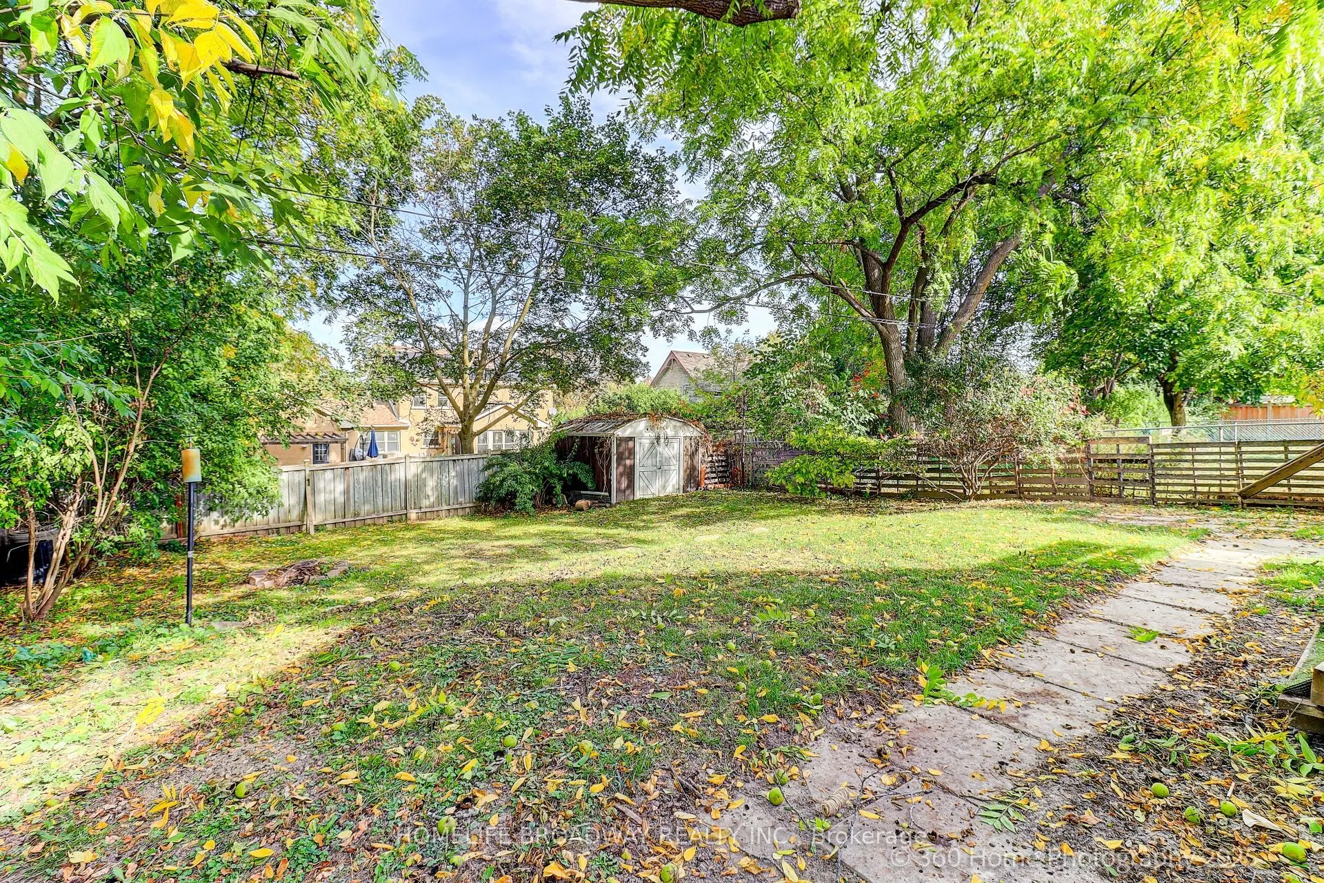 305 Andrew Street