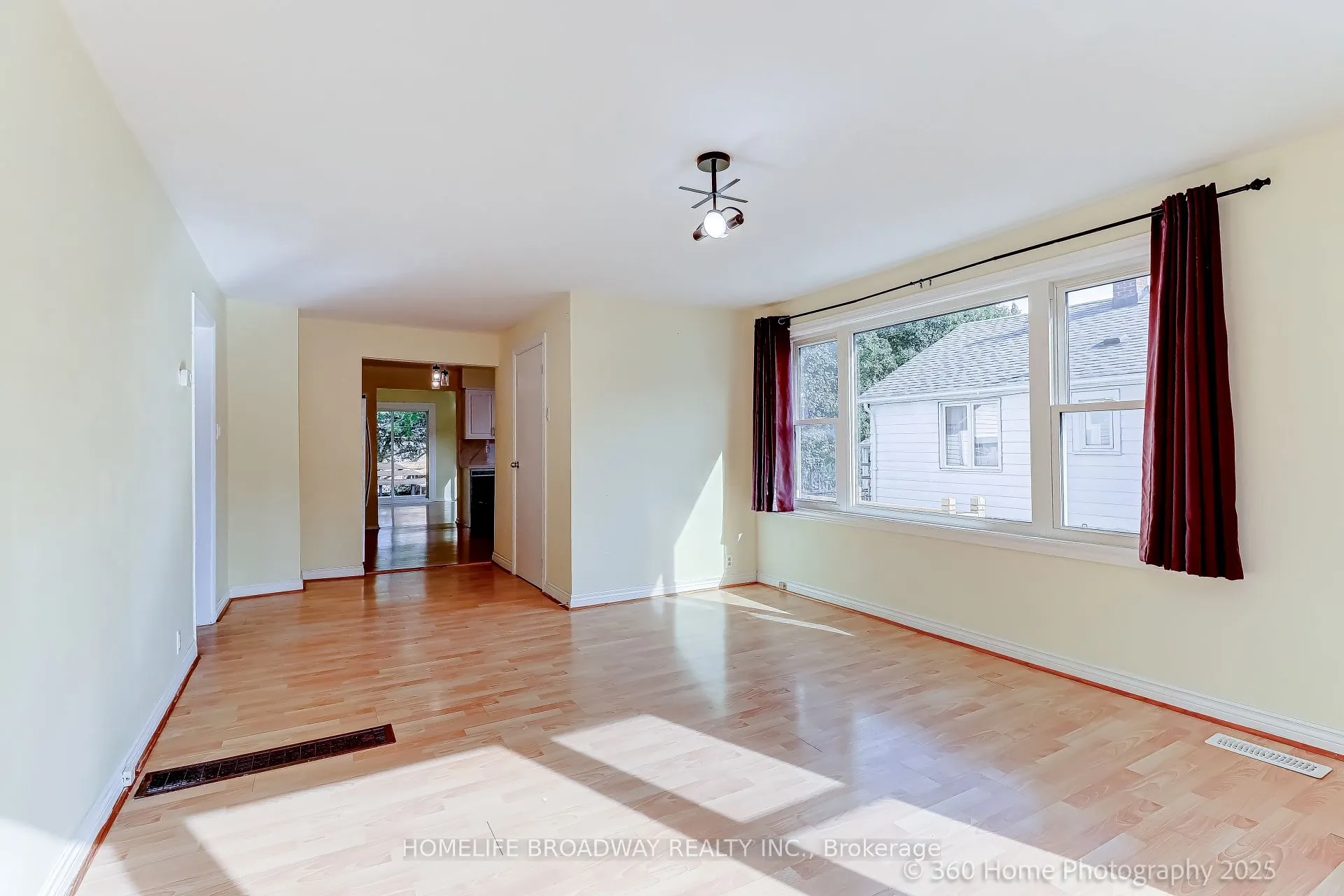 305 Andrew Street