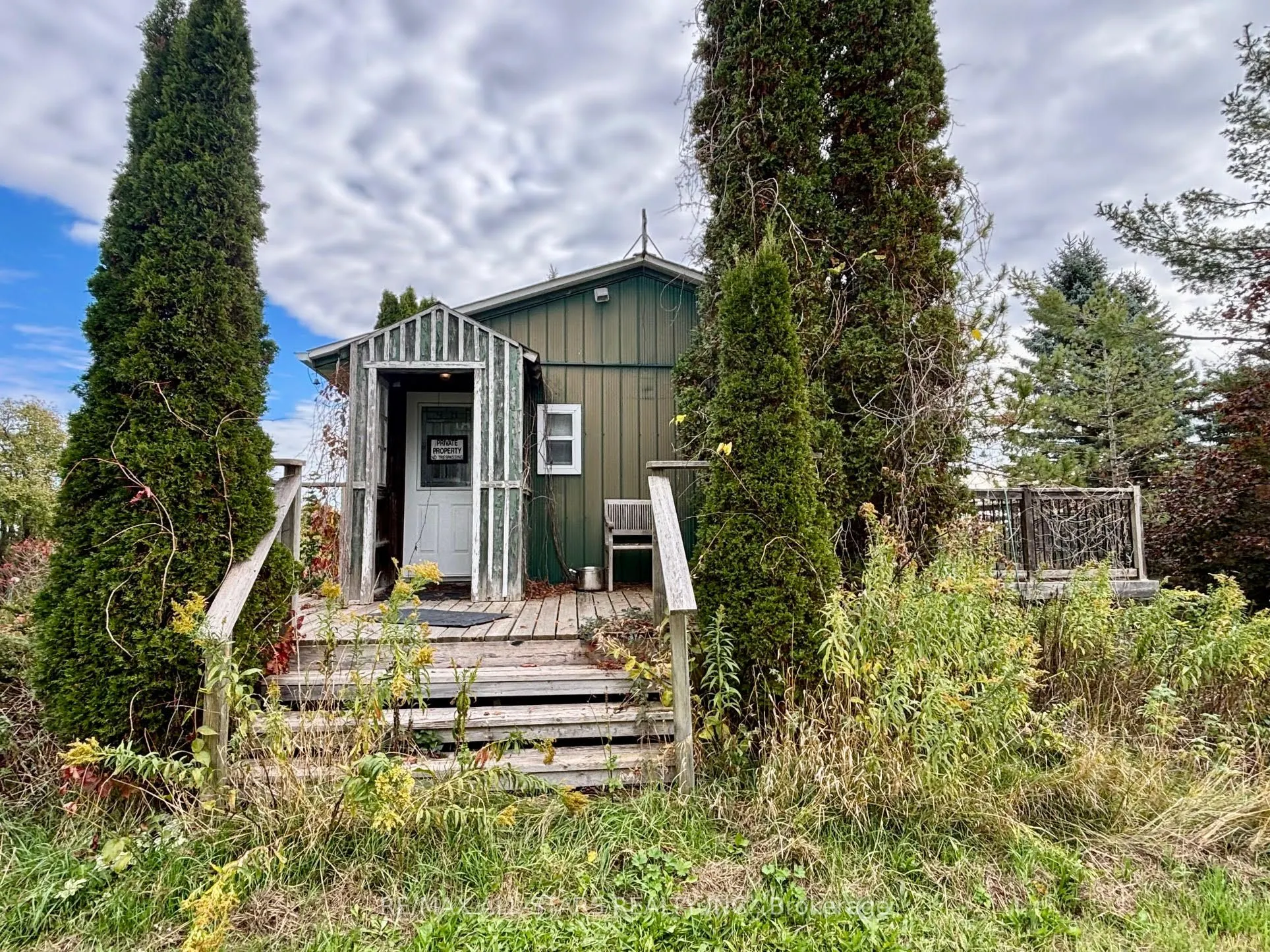 14200 side Road 18 Road W