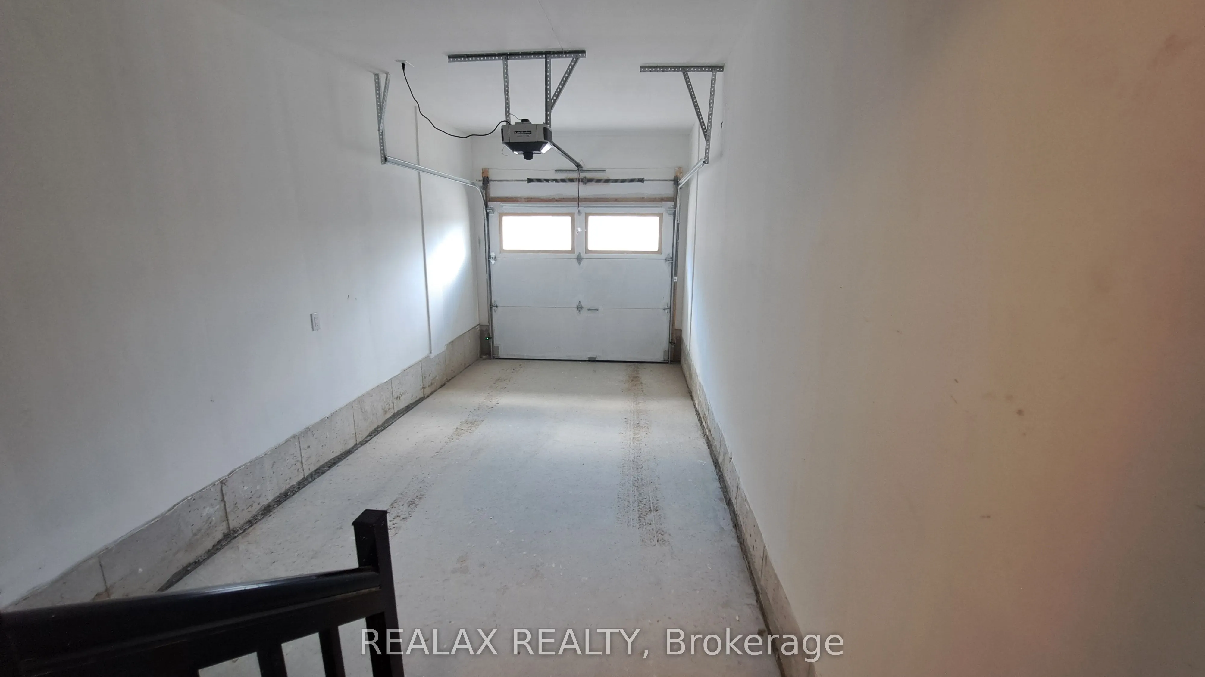 178 Matawin Lane, #115