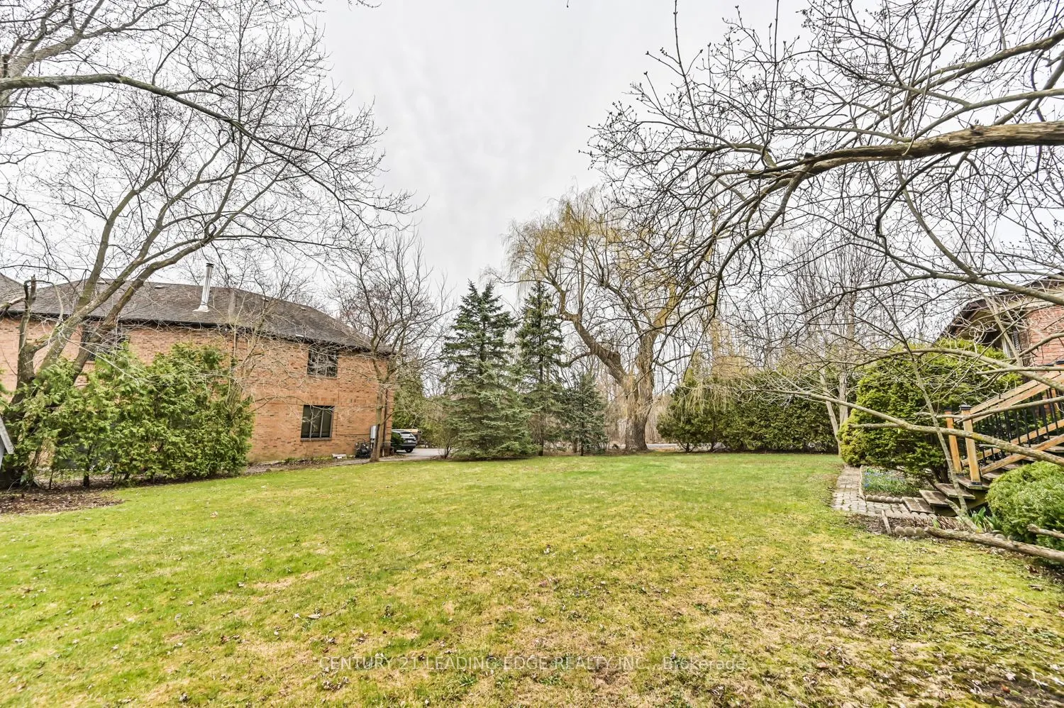2 Mill Race Court
