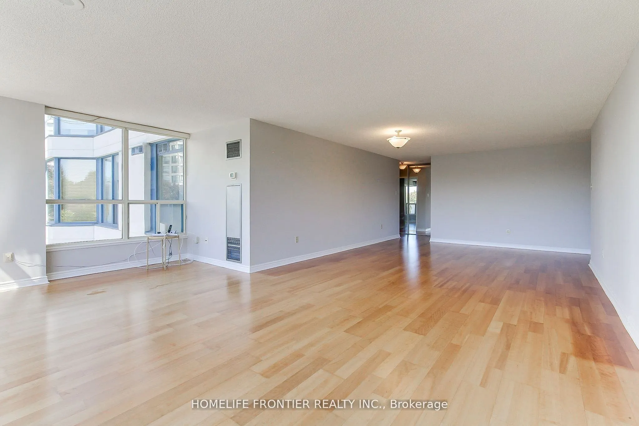 7300 Yonge Street