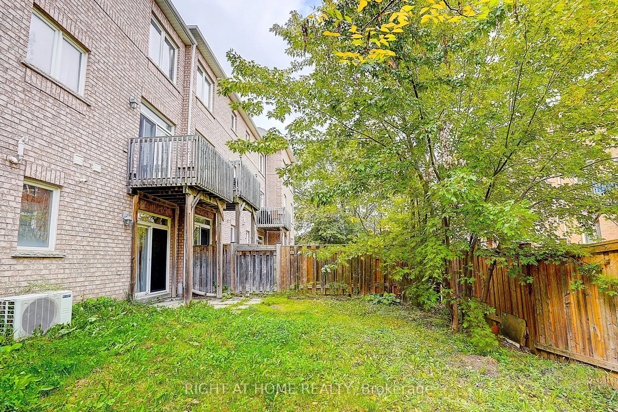 151 Silverwood Avenue, #15
