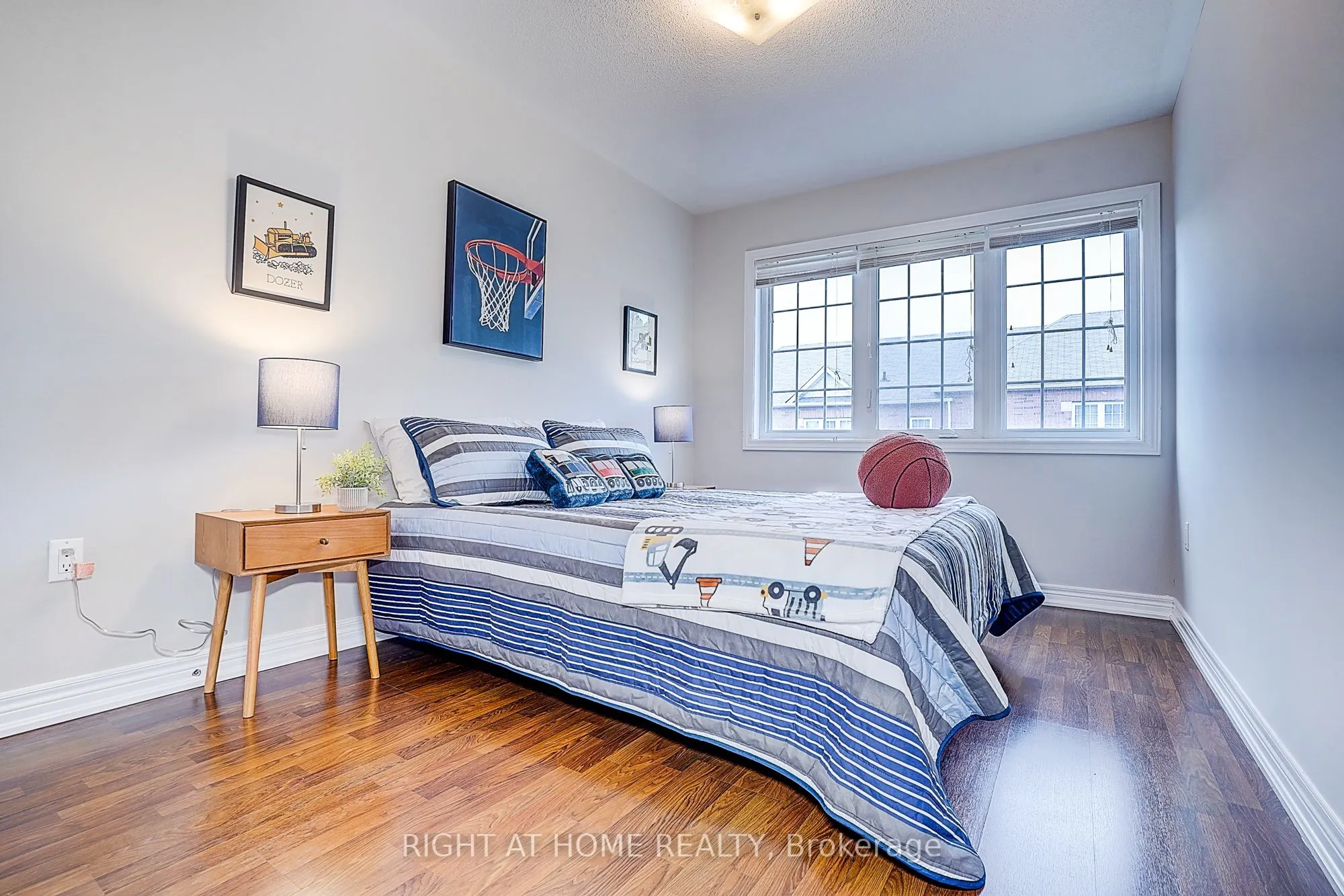 151 Silverwood Avenue, #15