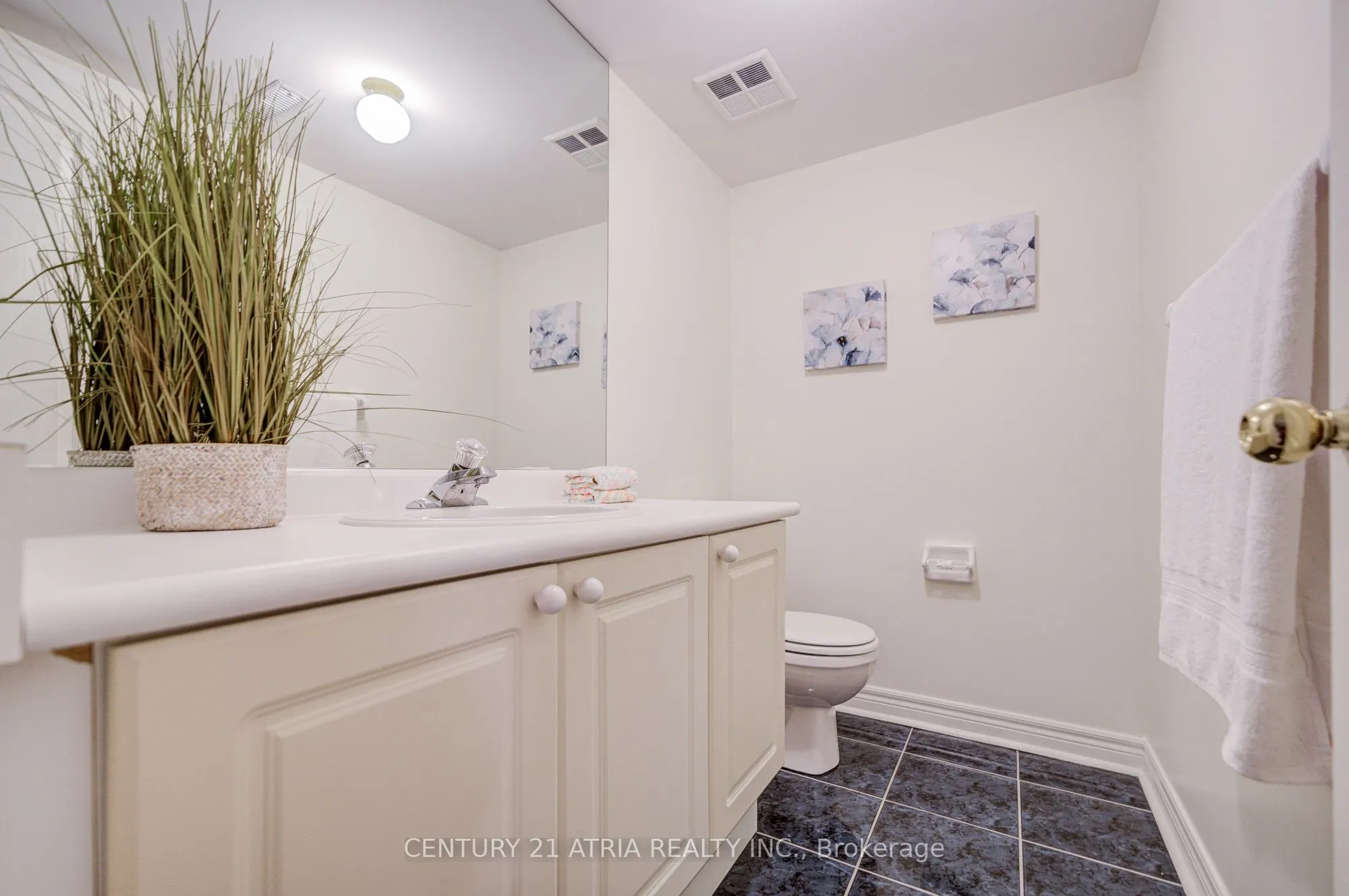 190 Harding Boulevard W, #108
