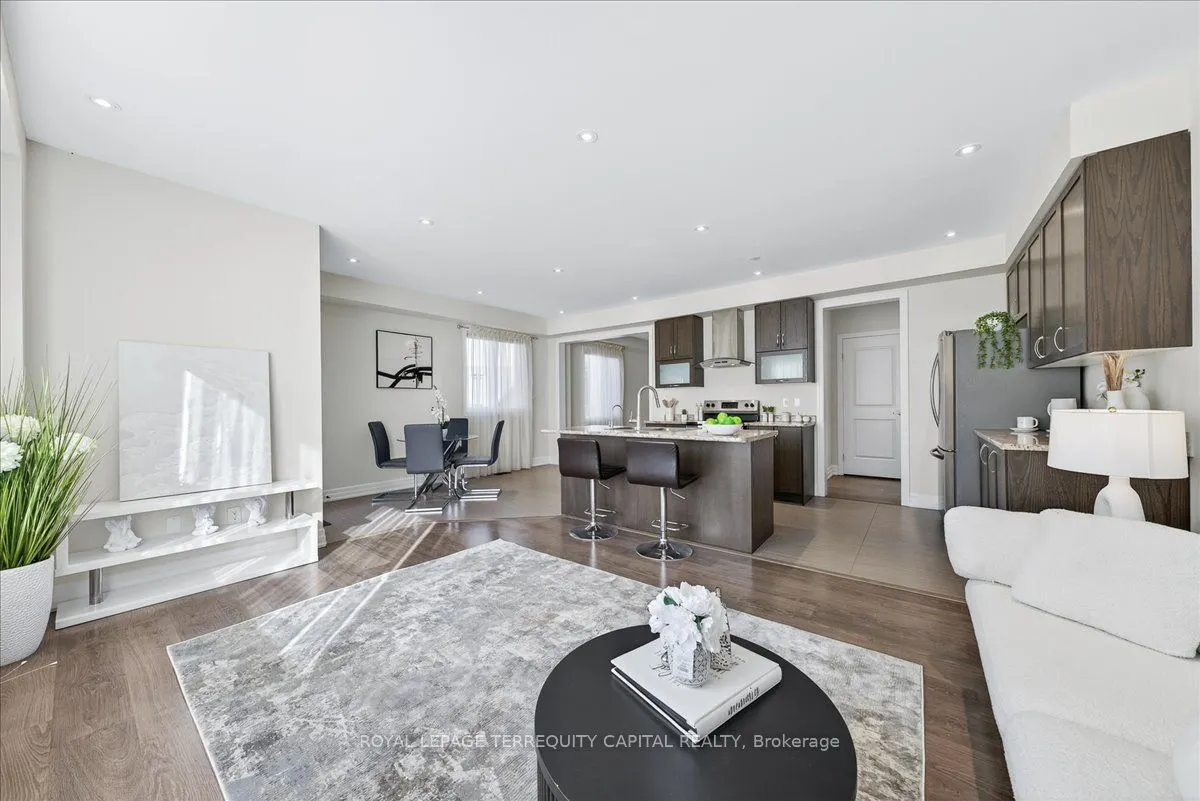 38 Hutton Crescent