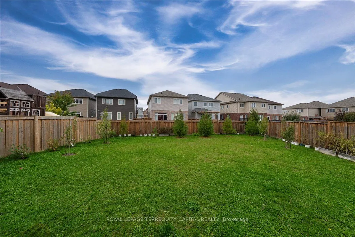 38 Hutton Crescent