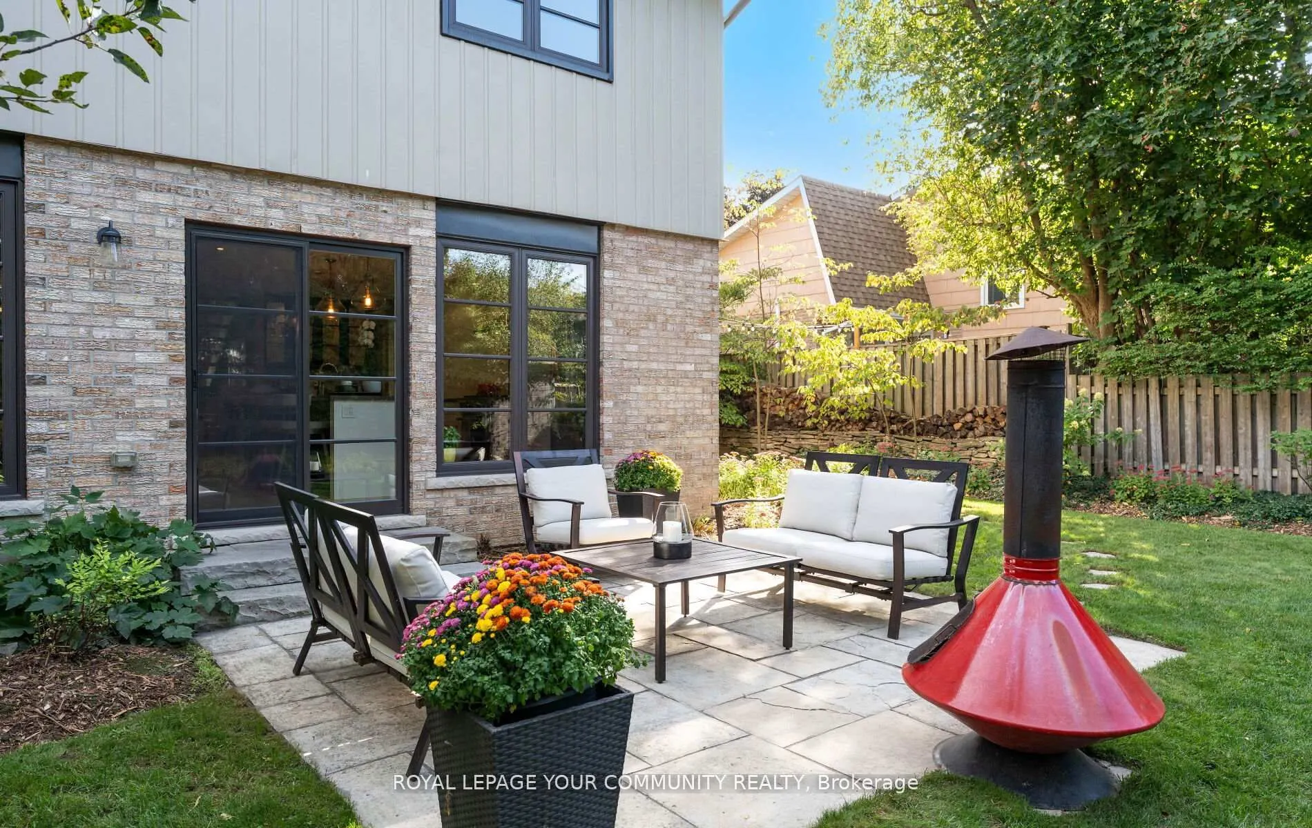 12 Glenview Drive