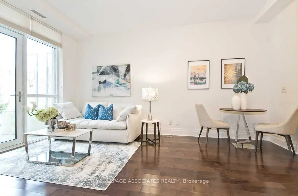 39 Upper Duke Crescent, #102