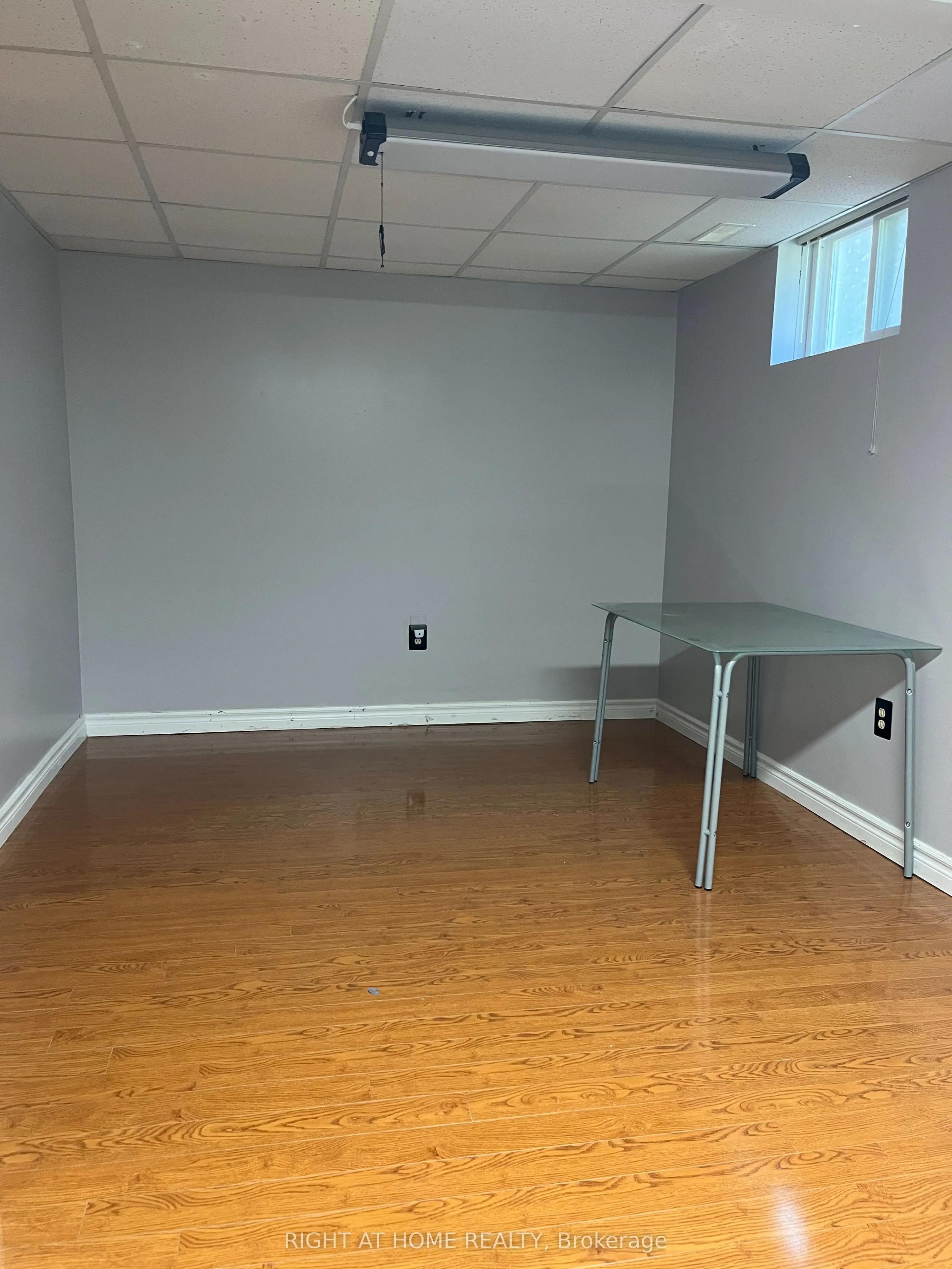 12 Albert Street, #basement