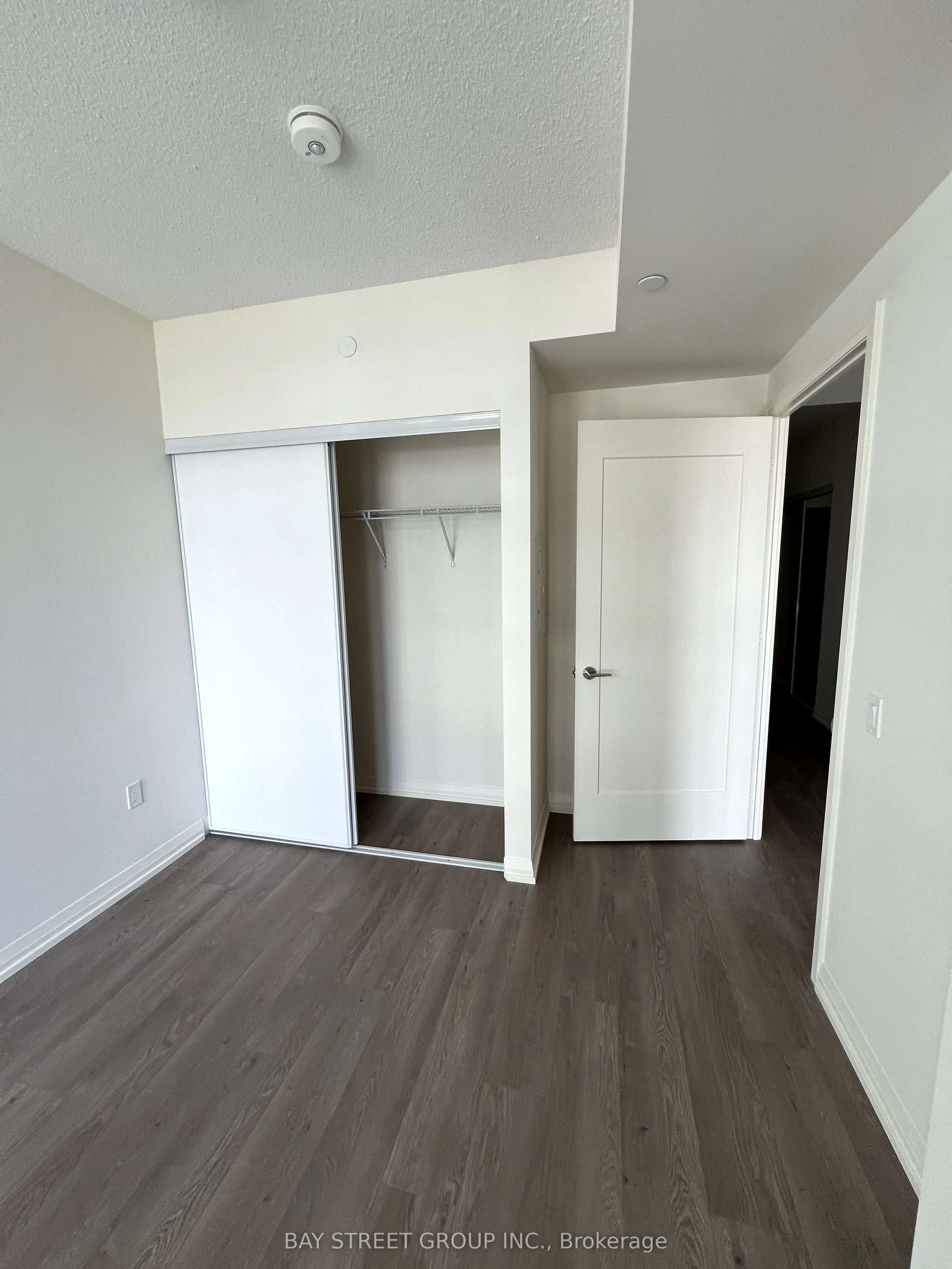 27 Korda Gate, #418