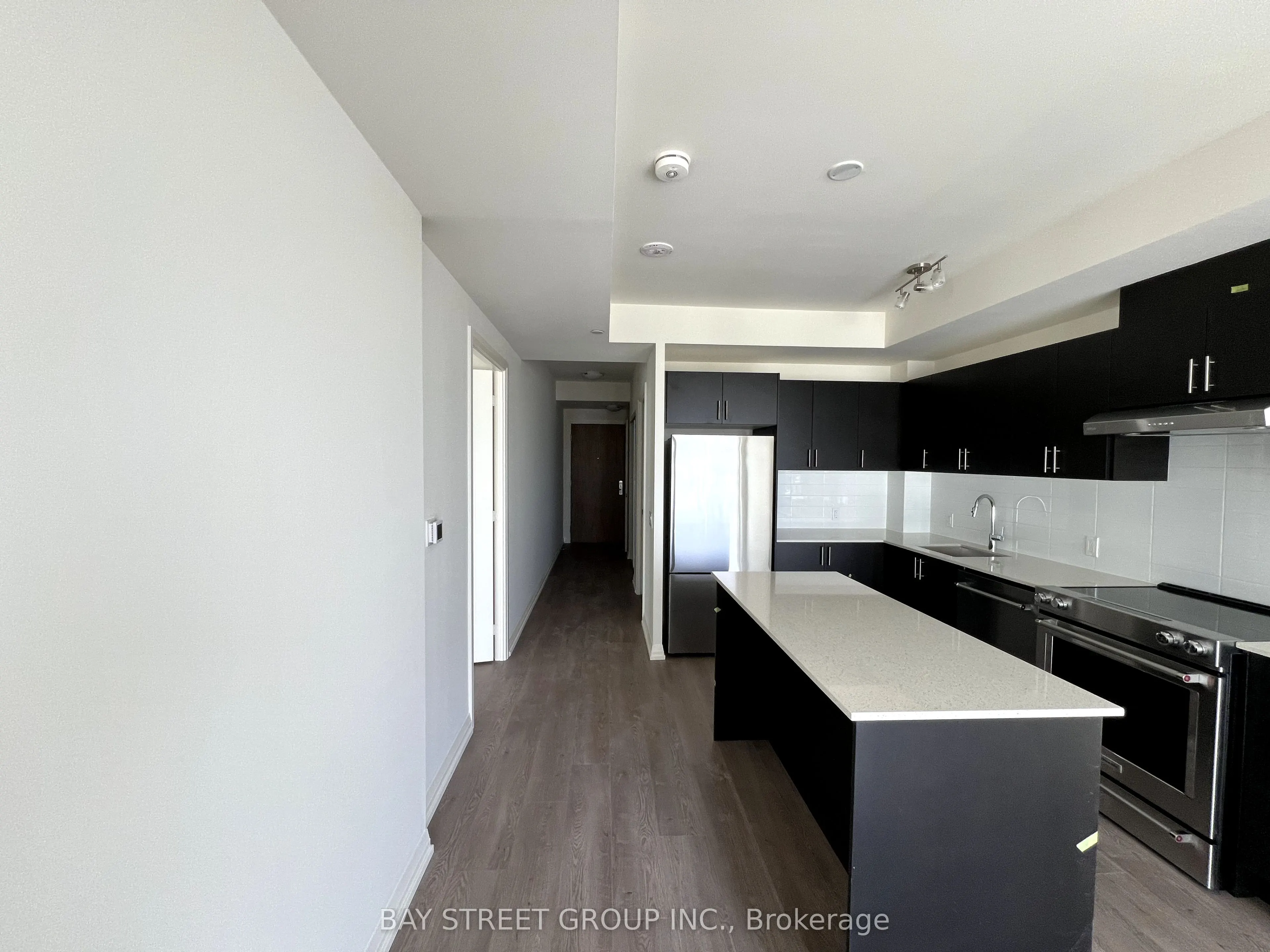 27 Korda Gate, #418