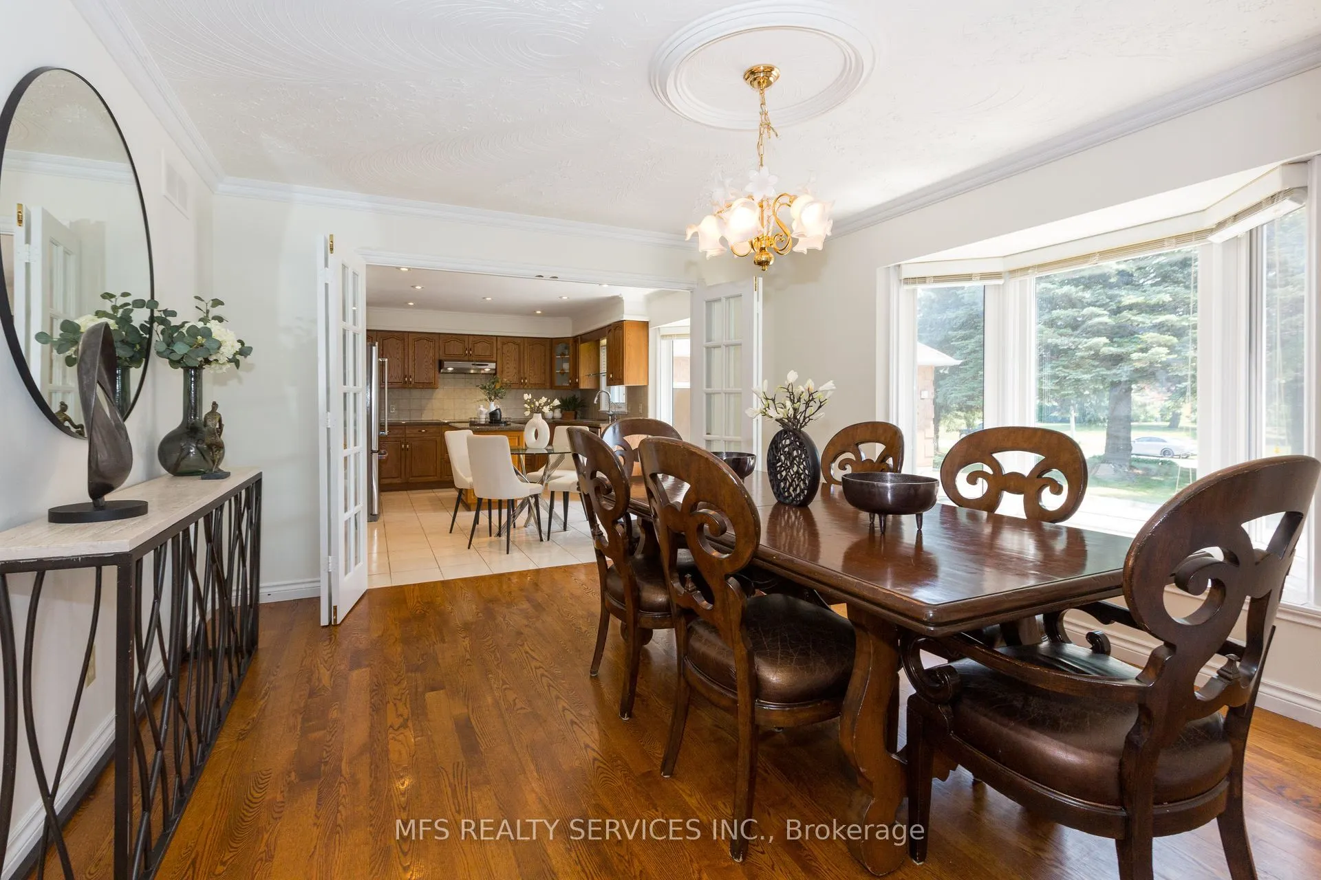 8 Marilyn Avenue