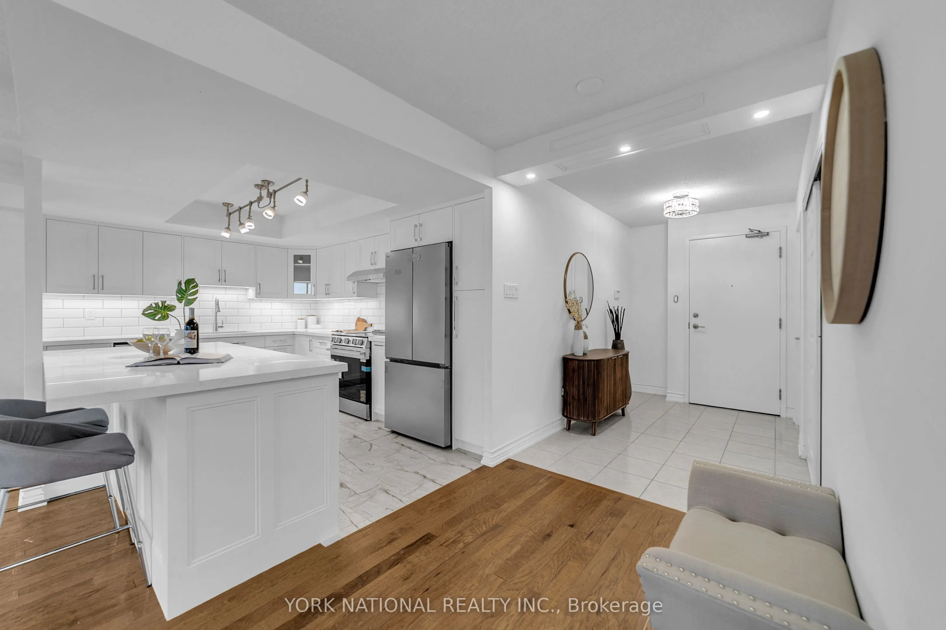 14924 Yonge Street, #408