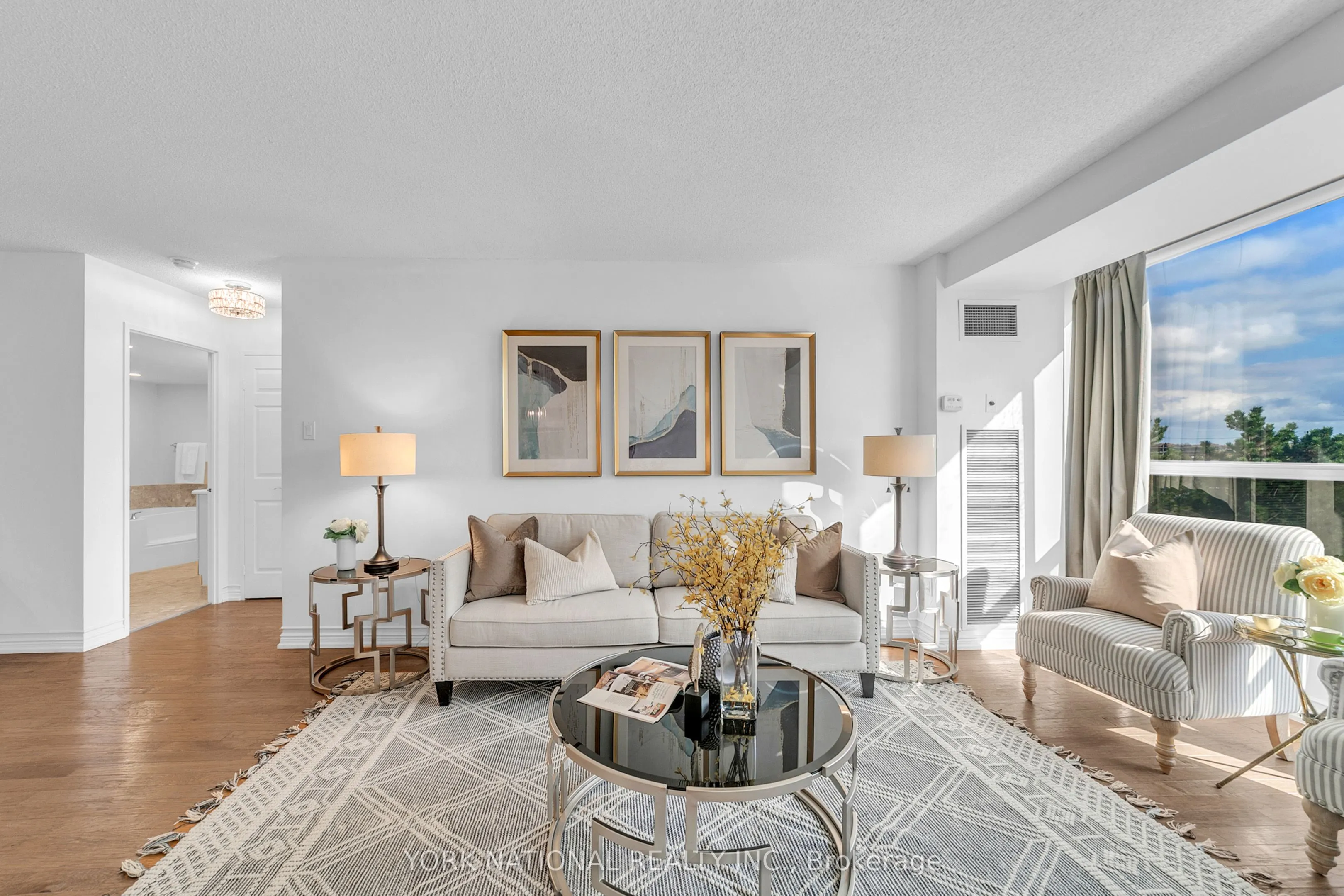 14924 Yonge Street, #408
